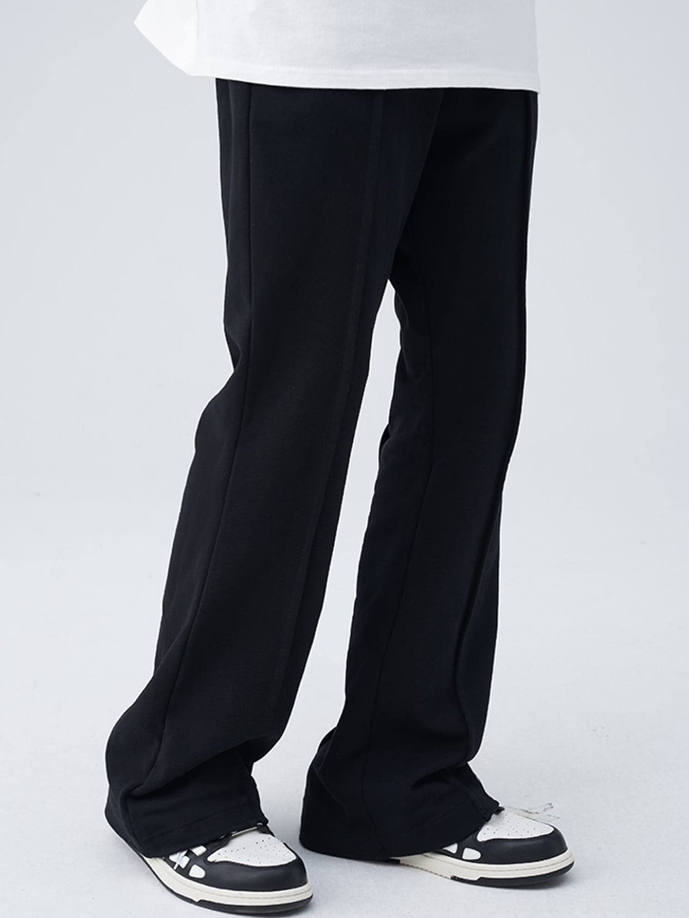 WDIRARA Men's Wide Leg Flare Sweatpants Drawstring Trousers High Waisted Casual Outdoor Sweatpants with Pockets Black L