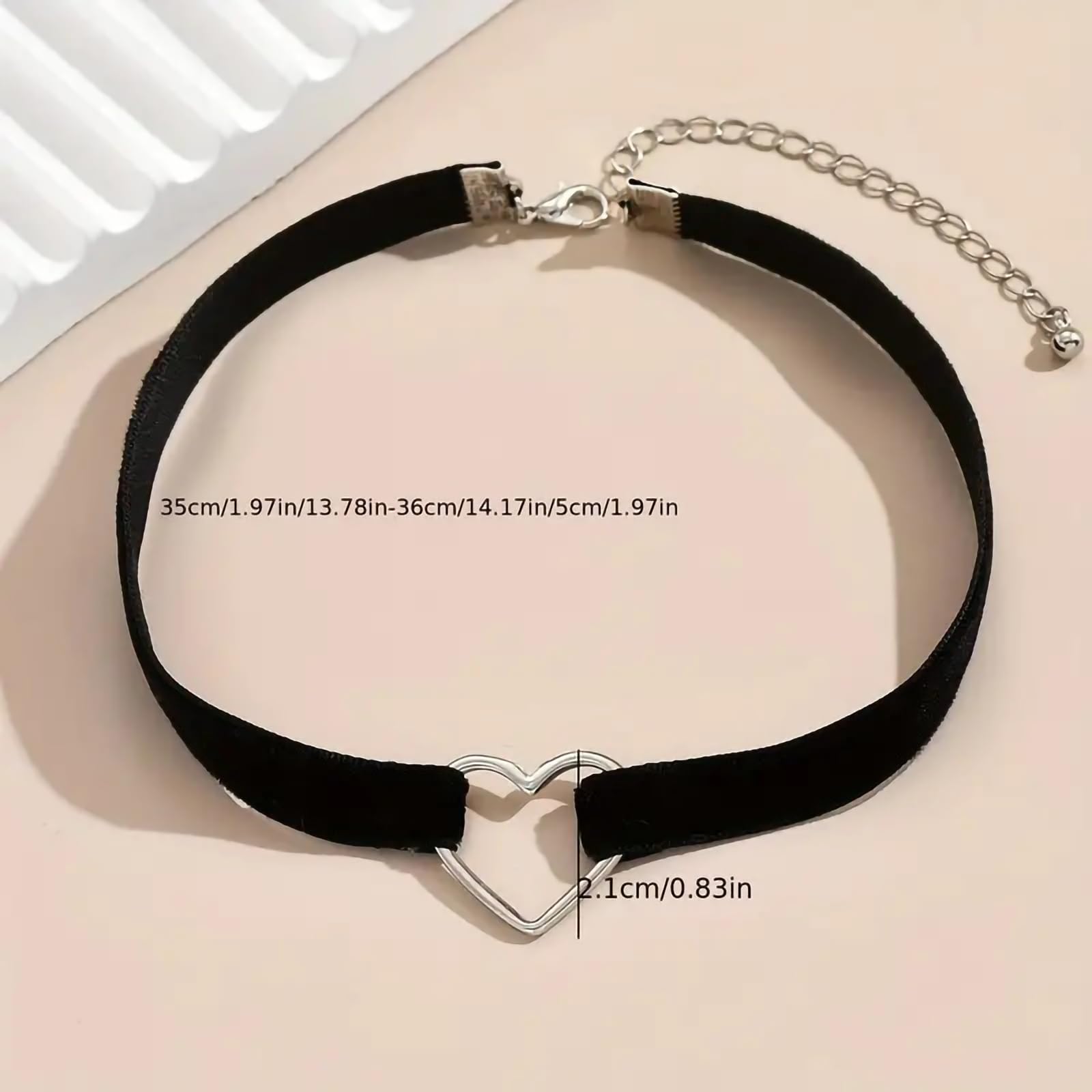 Fesciory Black Necklaces for Women, Adjustable Layered Velvet Leather Lace Collar Necklace, Goth Jewelry Gifts. (Heart)