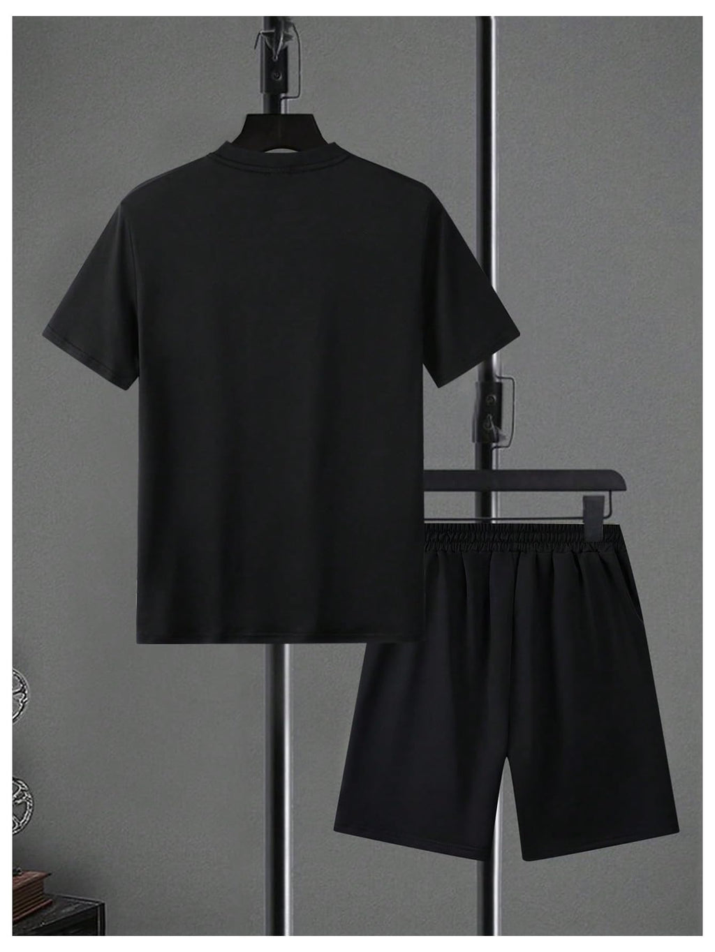 WDIRARA Men's 2 Piece Short Sets Graphic Print Short Sleeve T Shirts and Drawstring Shorts Clothing Set Black Large