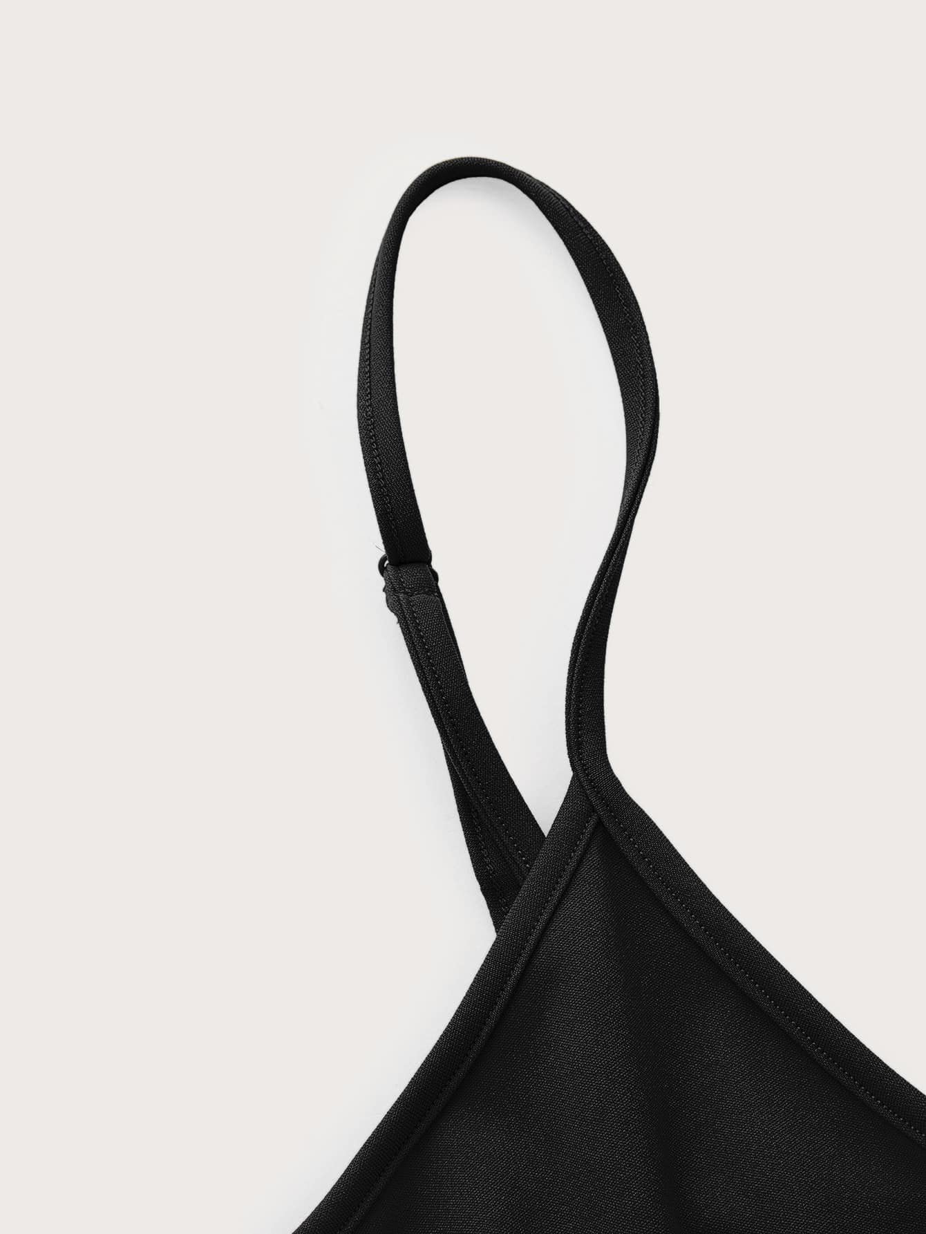 WDIRARA Women's Plus Size Spaghetti Strap Sleeveless Flared Hem A Line Cami Dress Black 4XL