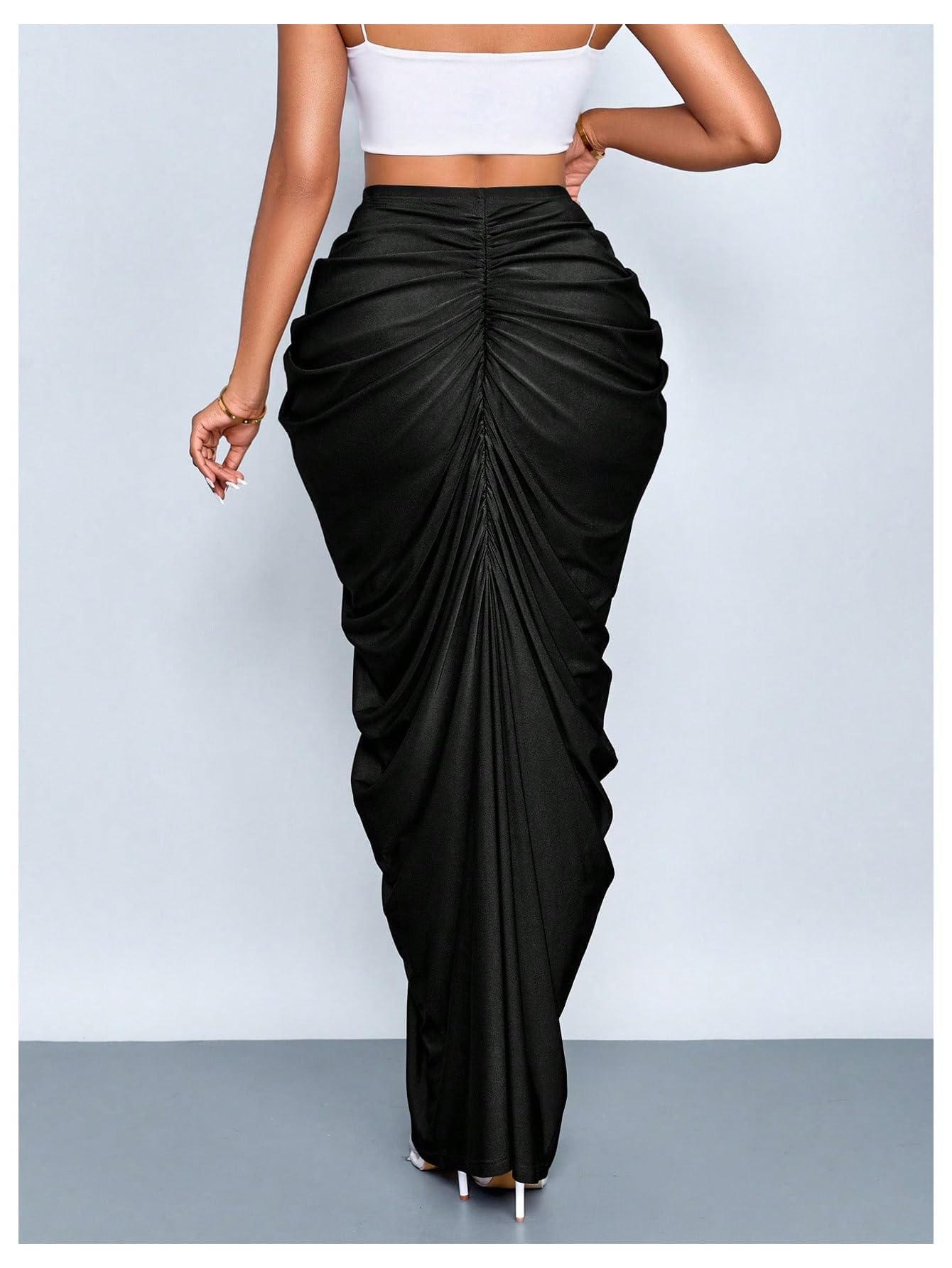 WDIRARA Women's Ruched Bodycon Maxi Skirt Cocktail Party High Waisted Long Fishtail Skirts Black Medium