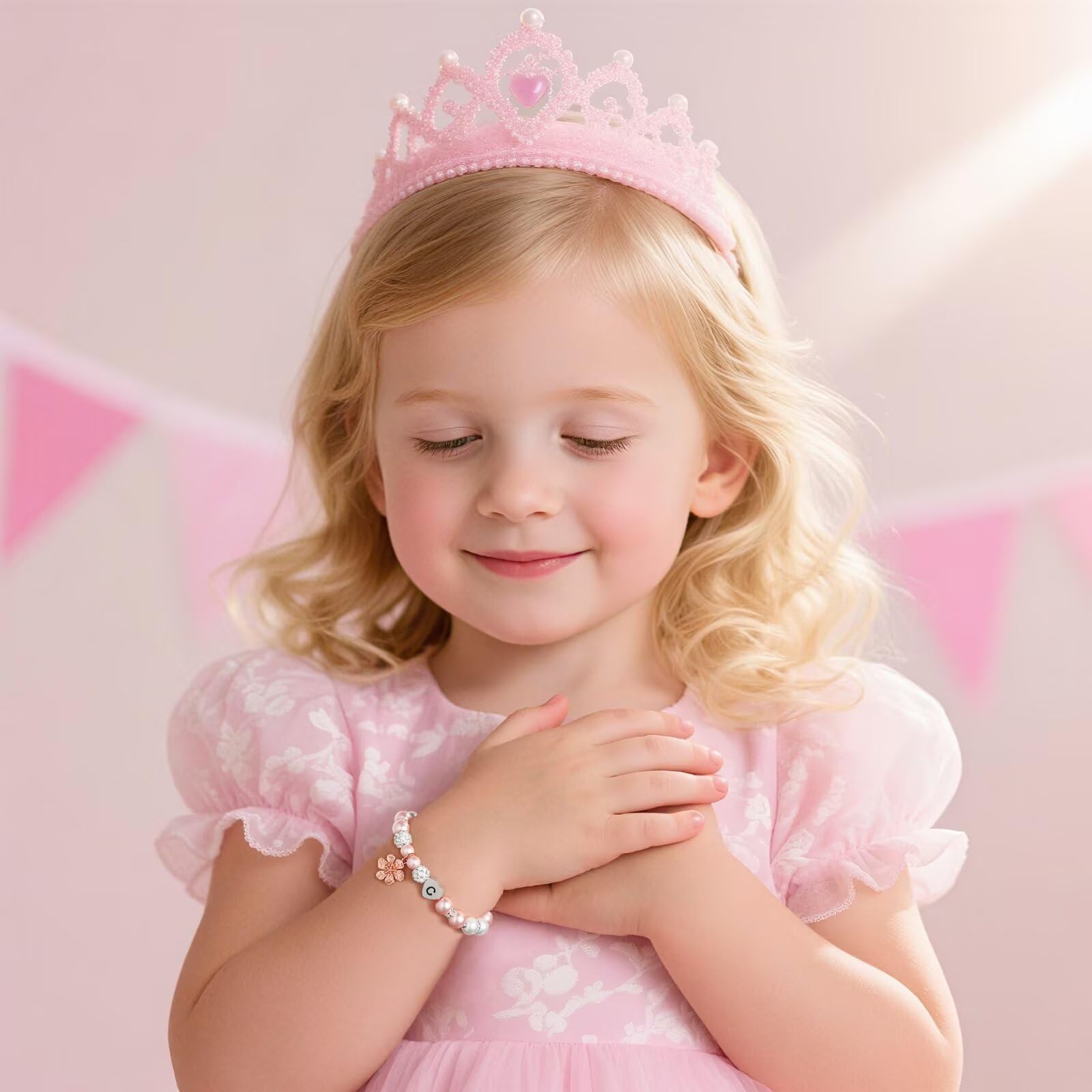MONOOC Gifts for Kids Girls - Heart Initial Bracelets for Girl Gift Ideas, Letter M Adjustable Beaded Bracelet for Kids Jewelry, Flower Girl Gift Bracelet Birthday Gifts for Girls Kid