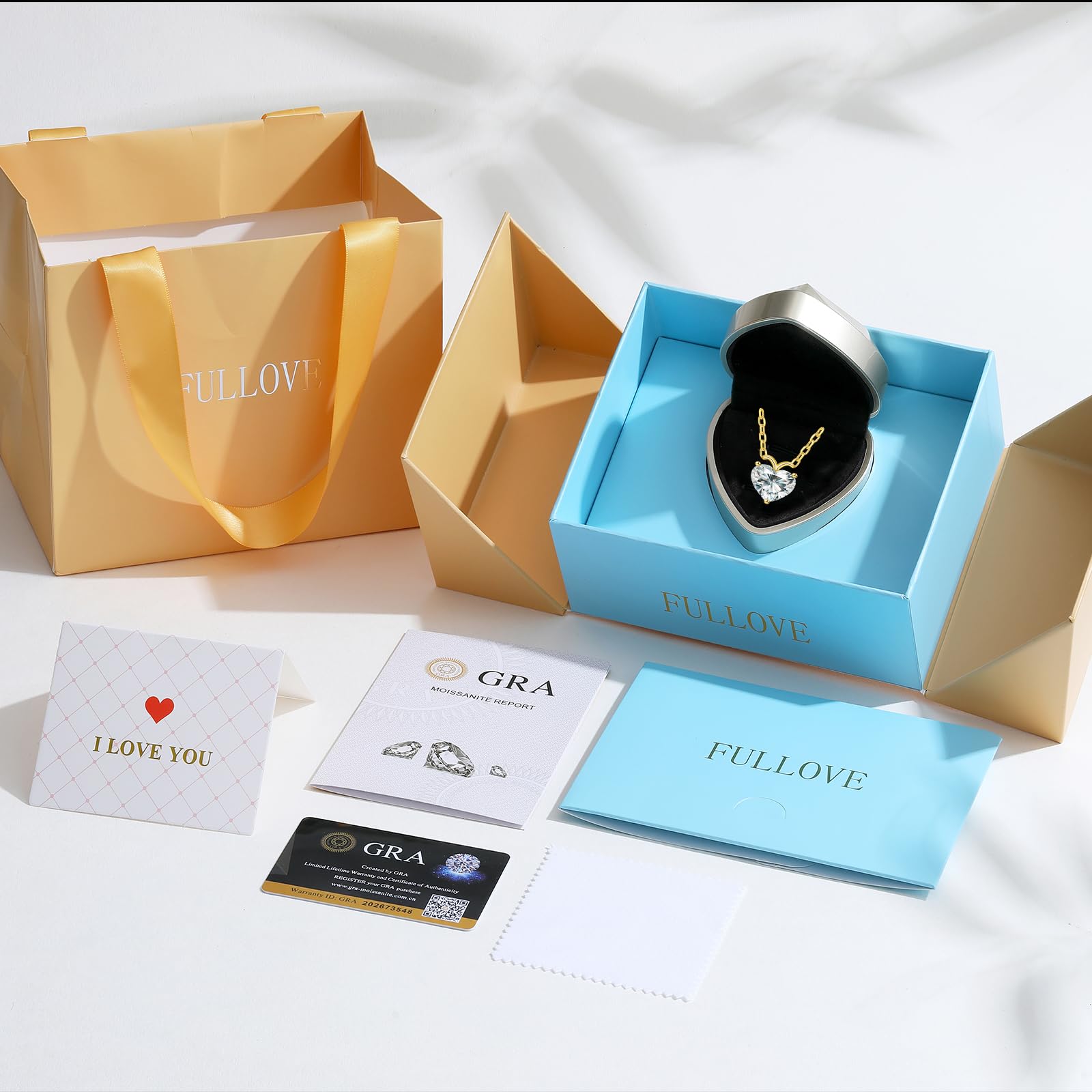 Fullove ForeverLove Heart Gold Necklaces for Women, 4 Carats Heartshap Moissanite, Gold-plated Silver Pendant Jewelry, Anniversary Birthday Gifts for Wife, Girlfriend, Daughter, Mom