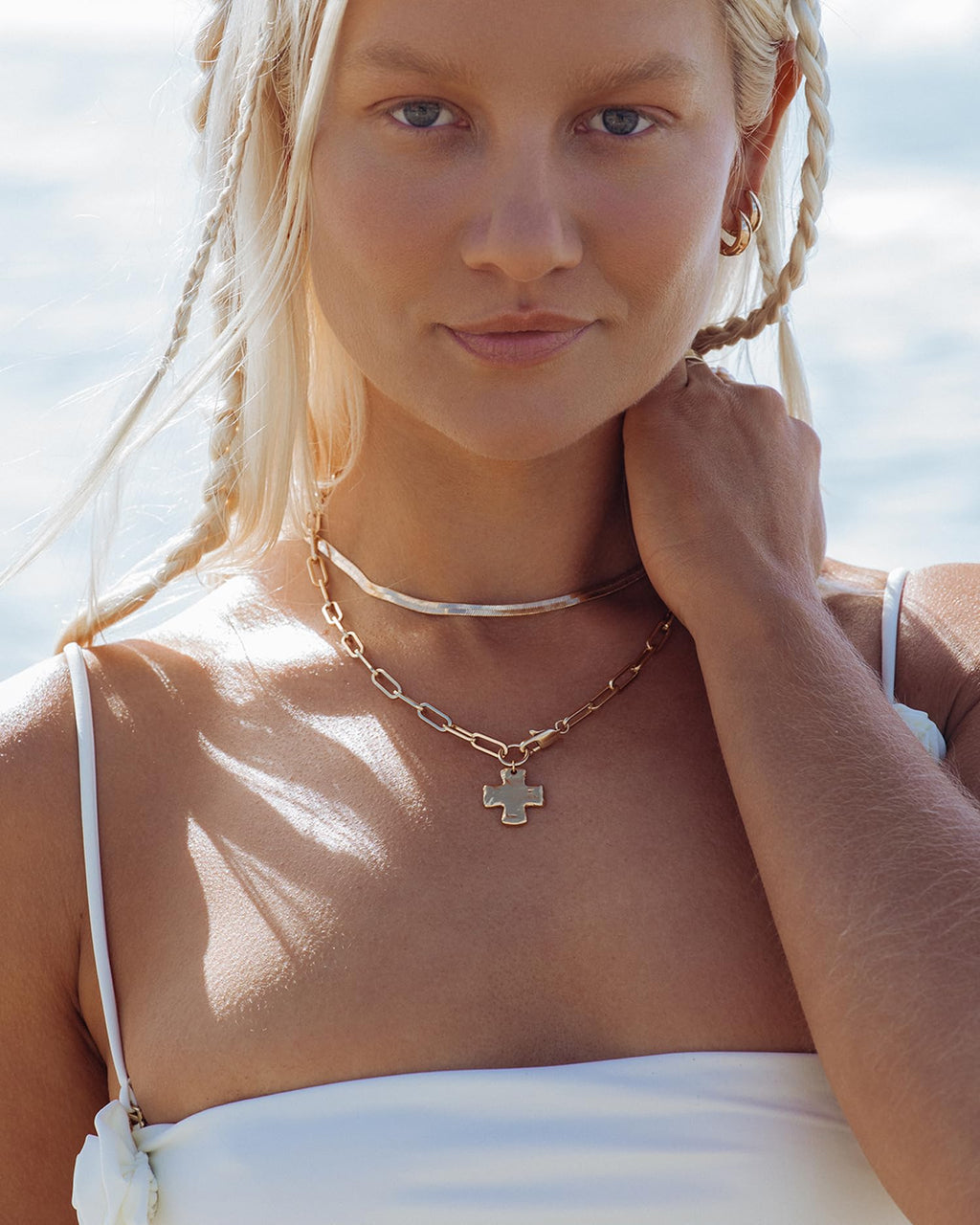 James Michelle Chunky Cross Chain Necklace for Women – Premium Waterproof, Tarnish-Free, Gold PVD Coated Jewelry – Hypoallergenic – Perfect for Beach, Weddings, Gifts – 18 Inch Length
