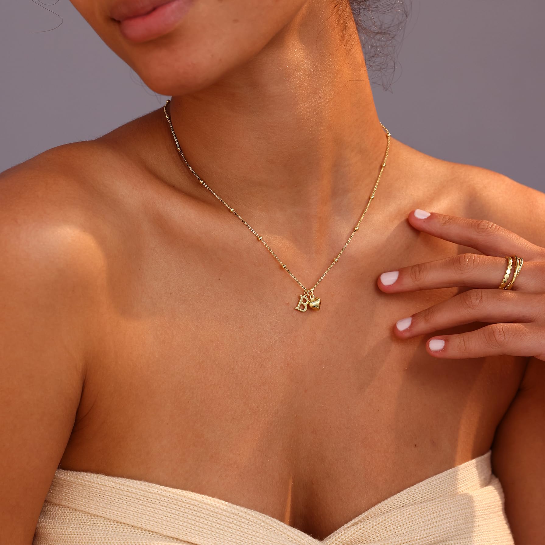 SELSHELetter Necklace for Women,Dainty Gold Initial Necklace 14K Gold Plated Cute Heart Initial Necklaces for Women Trendy Personalized Name Necklace Non Tarnish Gold Pendant Necklace Gold Jewelry
