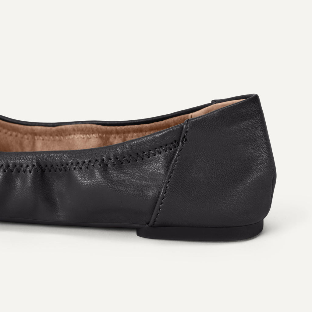 Amazon Essentials Women's Belice Comfortable Slip-On Ballet Flats Shoes, Black Faux Leather, 12 Wide