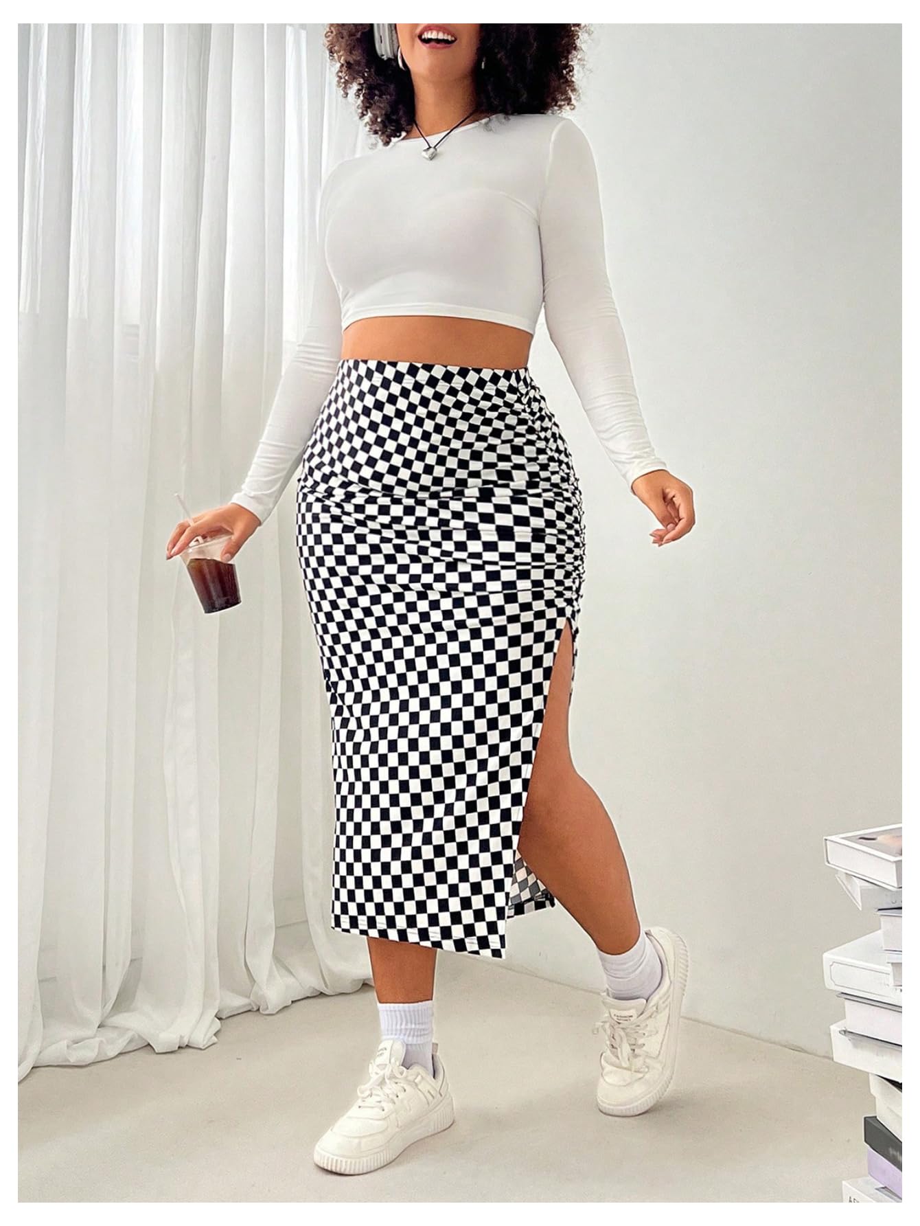 WDIRARA Women's Plus Size Checkered Ruched Midi Skirt High Waist Split Thigh Pencil Skirts Black and White X-Large Plus