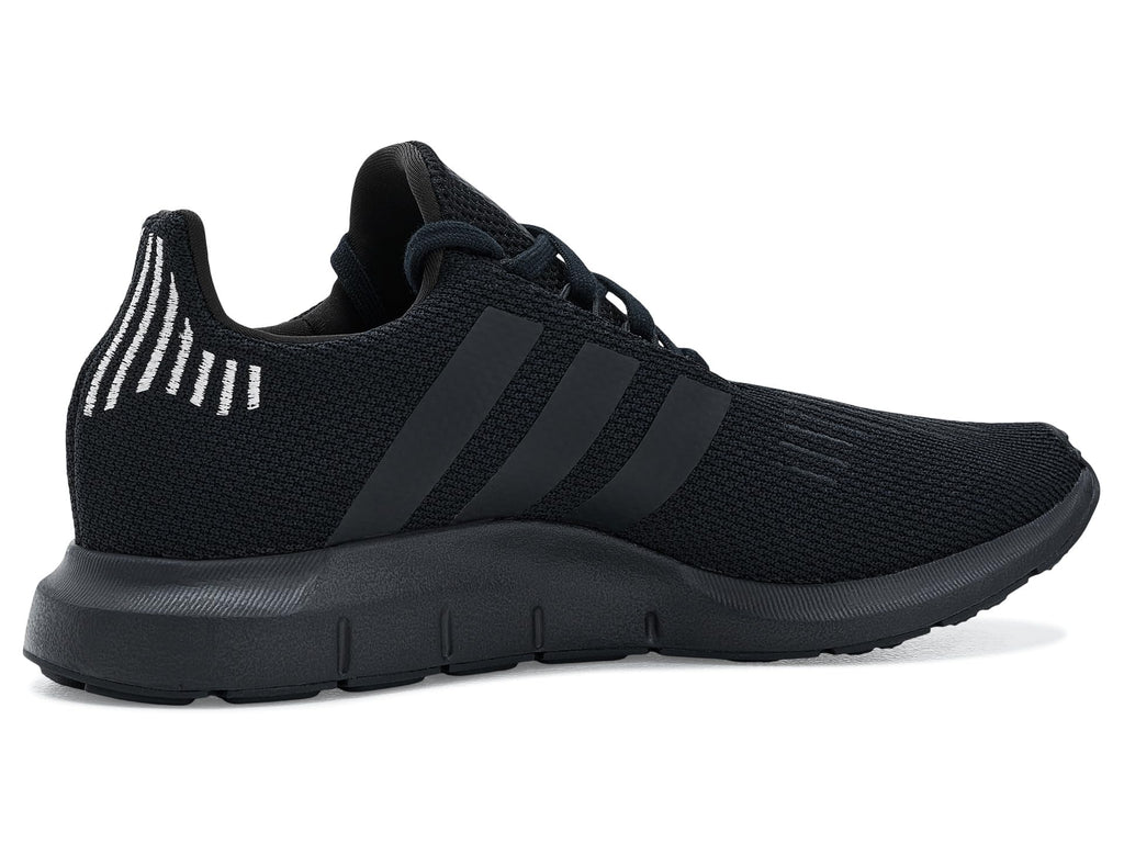 adidas Womens Swift Run Core Black/Core Black/Wonder Quartz 6.5