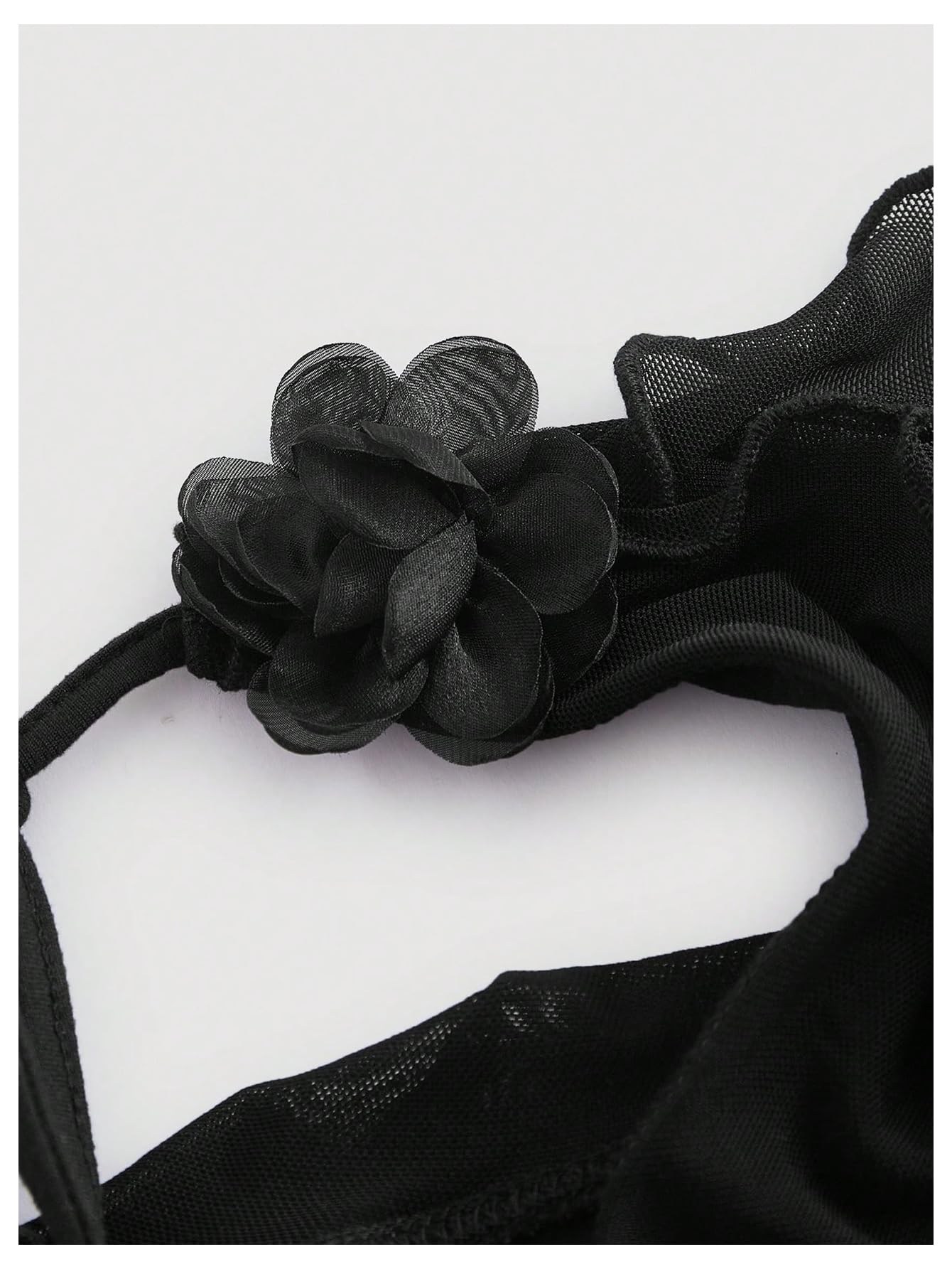 WDIRARA Women's 3D Flower Tie Front Ruffle Trim Halter Top Tie Backless Camisole