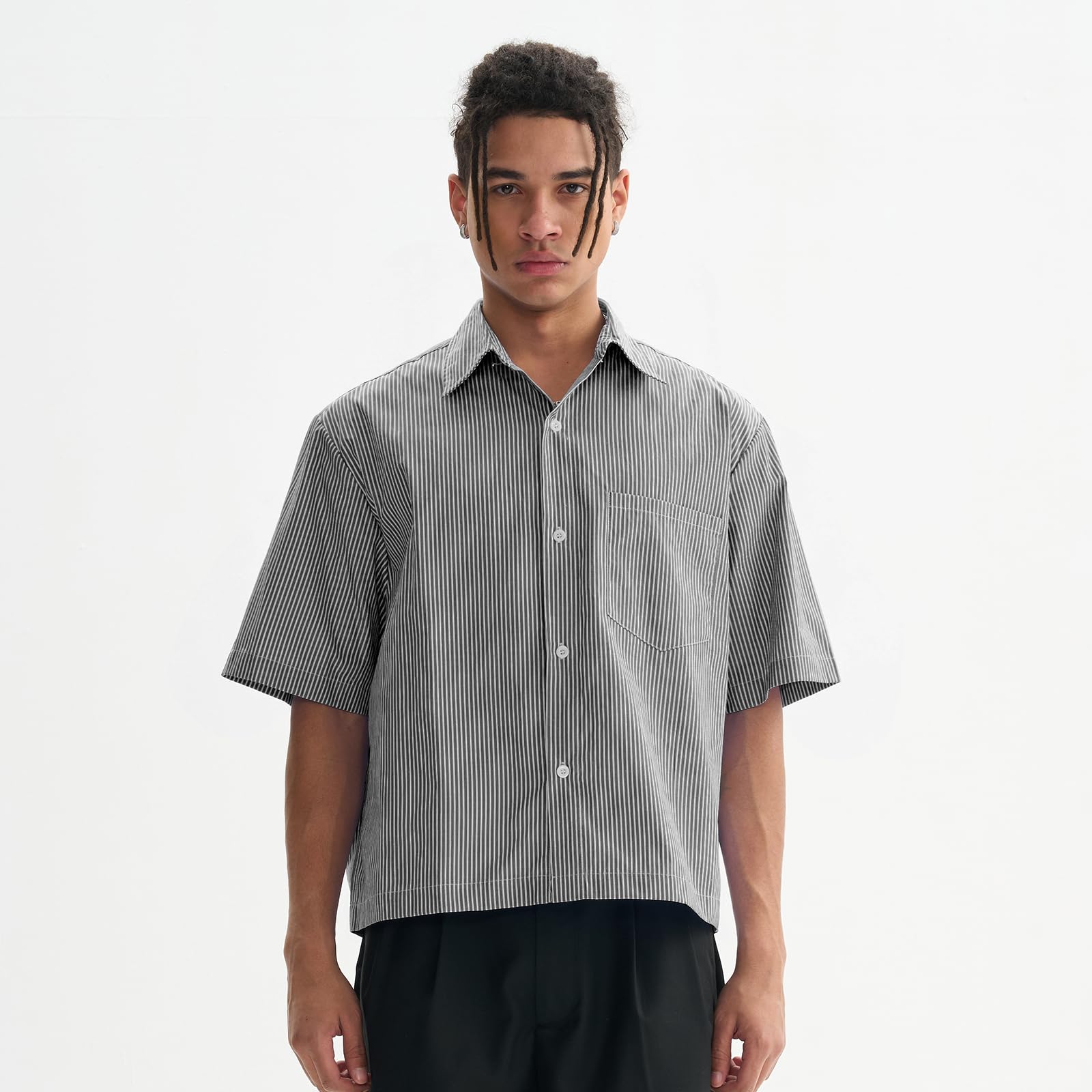 QJT Men's Striped Boxy Cropped Shirts Short Sleeve Button Down Tee Shirt Oversized Baggy Blue T Shirts For Men (US, Alpha, Large, Regular, Regular, Black)