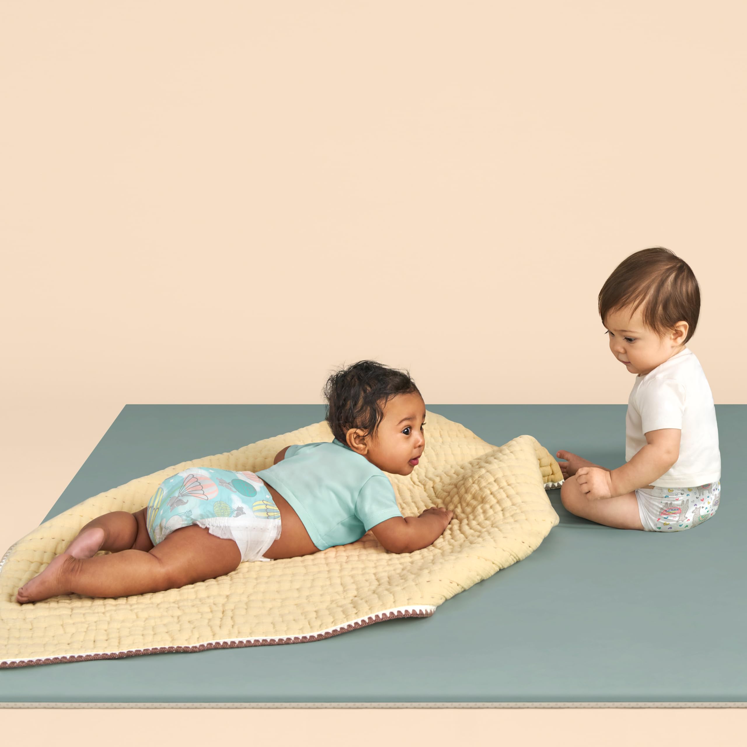 The Honest Company Comfort Dry Disposable Diapers for Sensitive Skin, Hypoallergenic, Above It All + All The Alpacas, Club Box Size Newborn 72 Count