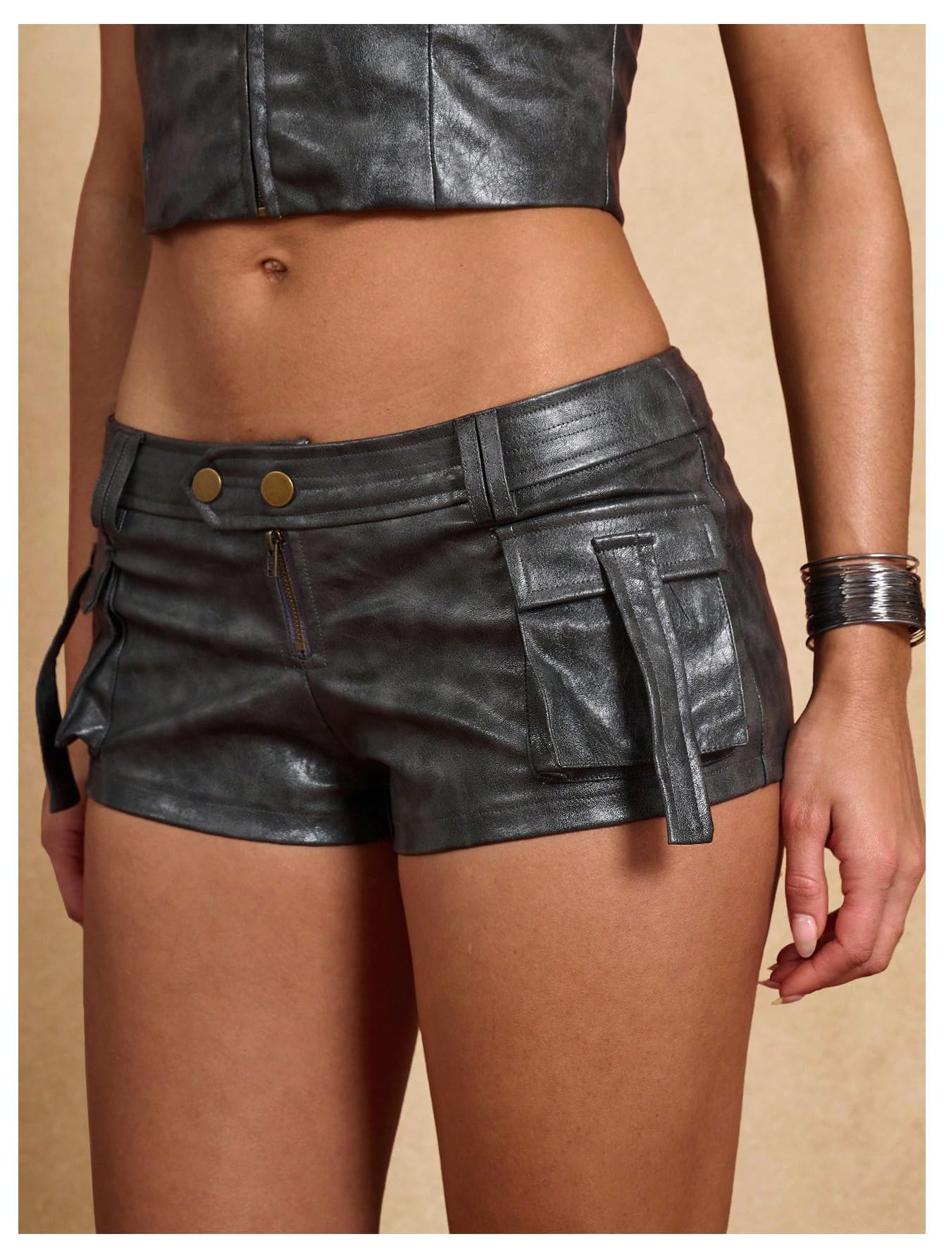 WDIRARA Women's Faux Leather Skinny Micro Shorts Y2k Low Rise Cargo Shorts Party Rave Clubwear Dark Grey Small
