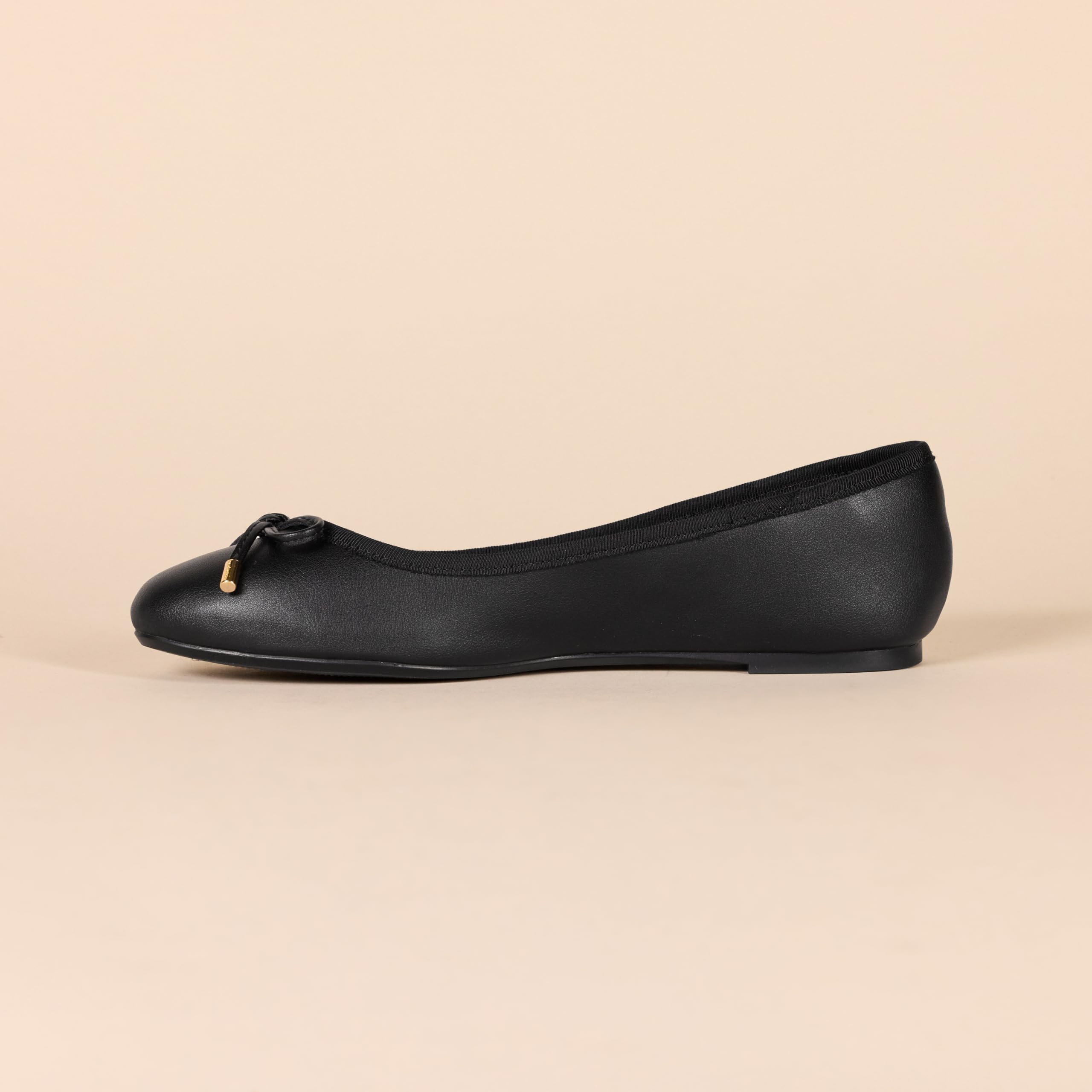Amazon Essentials Women's Comfortable Round Toe Ballet Flats with Bow, Black, 12