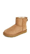 UGG Women's Classic Mini Ii Boot, Chestnut, 09