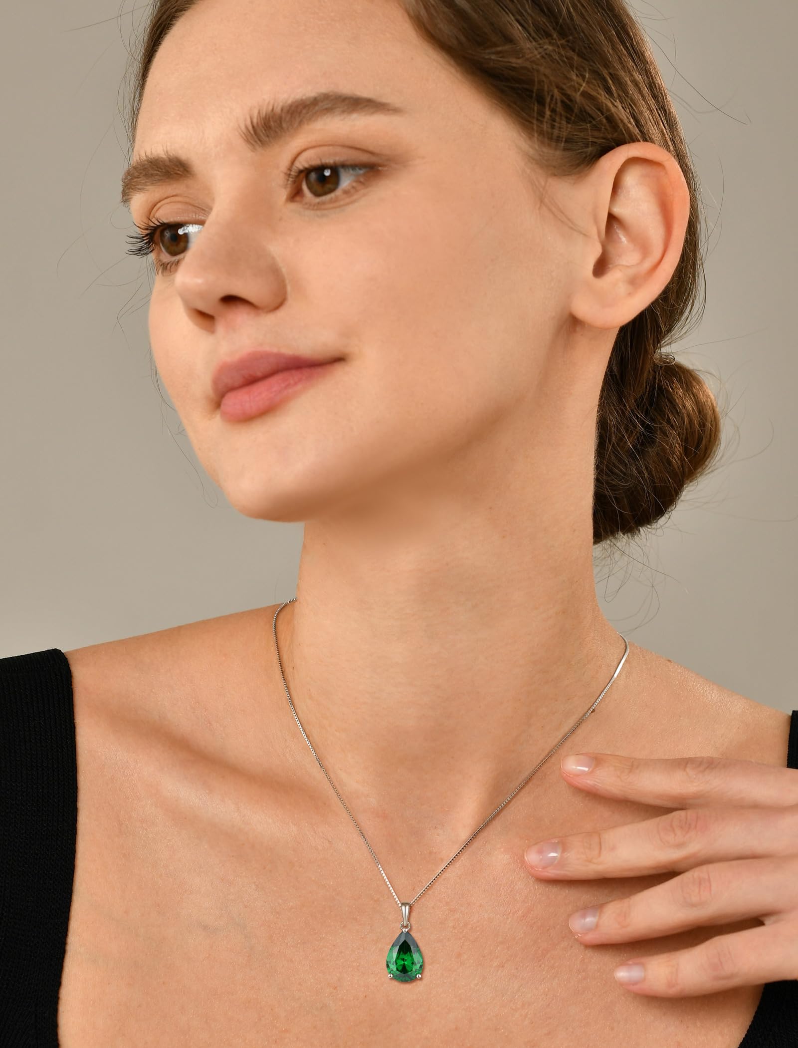 YL Teardrop Necklace 925 Sterling Silver Solitaire Pendant 10x14 MM Pear Cut Created Emerald Filigree Jewelry for Women