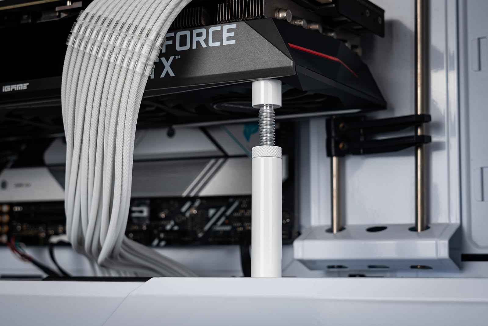 Uyubao GPU Support Bracket, Graphics Card GPU Brace Support, Video Card Sag Holder Bracket with Magnet & Non-Slip Sheet,White, L(74mm-120mm)