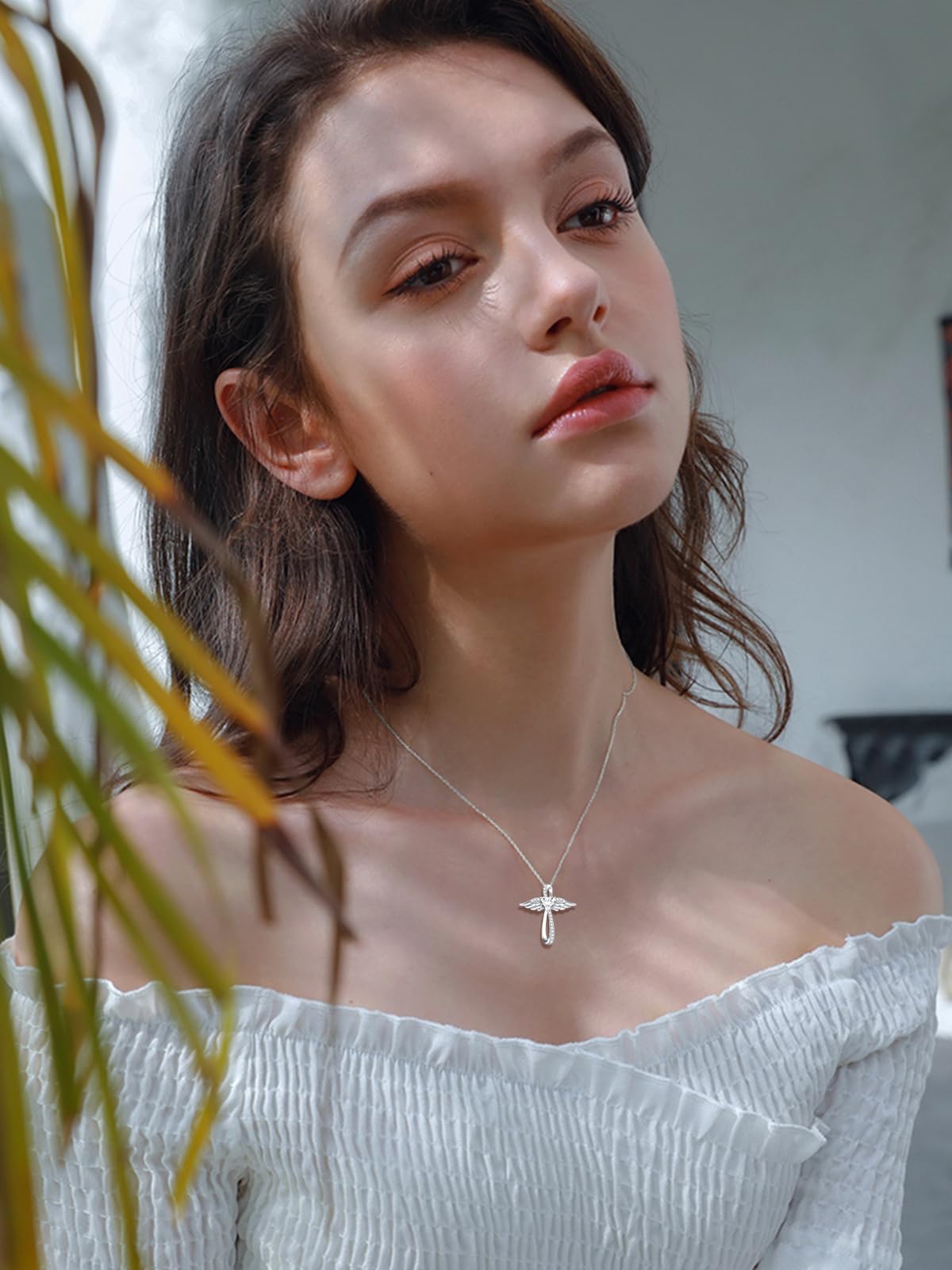 WTYIM Moissanite Diamond Cross Necklace for Women Angel Wings Necklace for Mom 14K Gold Plated Sterling Silver 1CT Moissanite Diamond Infinity Cross Necklaces Mother Jewelry Mothers Birthday Christmas Valentines Day Gifts for Mom Women Wife