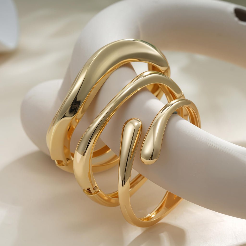 Decholly Gold Bracelets for Women Trendy, 18K Gold Plated Bangle Bracelet Set Chunky Twist Cuff Gold Bracelet Non Tarnish Waterproof Jewelry Gifts for Women