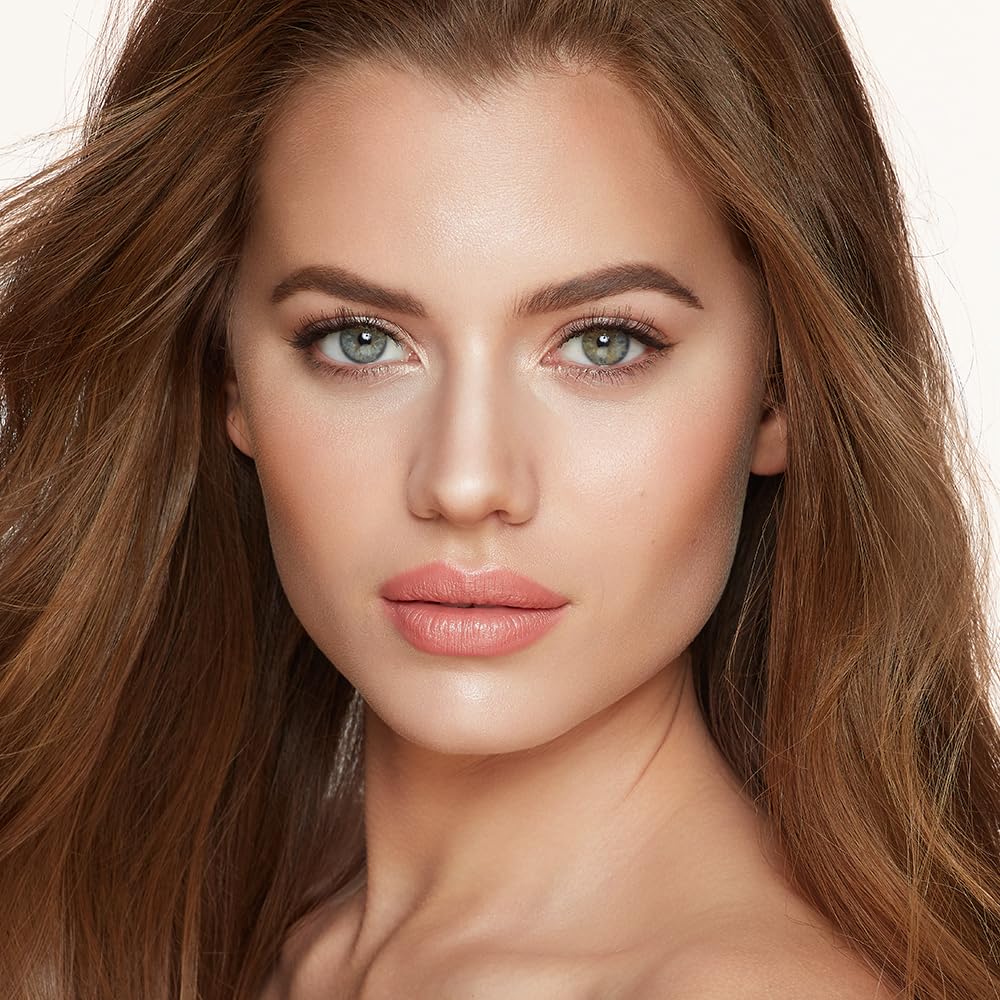 Charlotte Tilbury Filmstar Bronze & Glow Makeup Palette - Compact Powder, Bronzer & Highlighter with Color-Rich Pigments - Leaves Skin with a Sun-Kissed Glow - Light/Medium