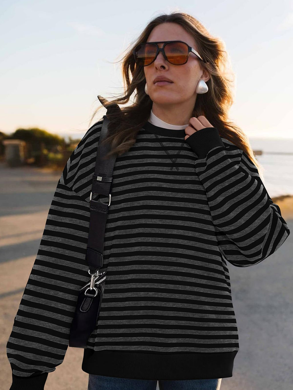 PRETTYGARDEN Women Striped Oversized Sweatshirt Color Block Crew Neck Long Sleeve Casual Pullover Top Spring Y2K Clothes (Black Dark Grey, Small)