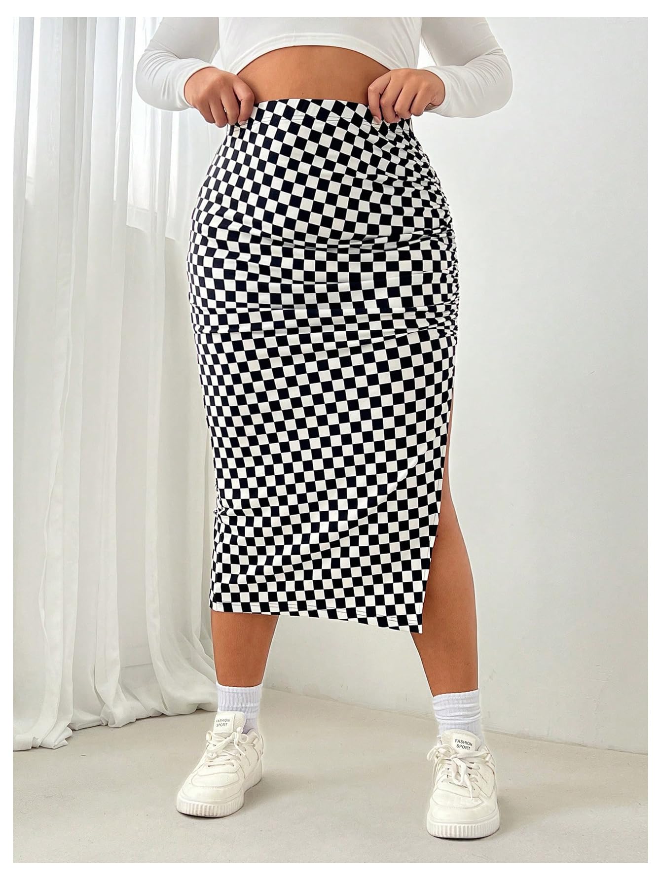 WDIRARA Women's Plus Size Checkered Ruched Midi Skirt High Waist Split Thigh Pencil Skirts Black and White X-Large Plus