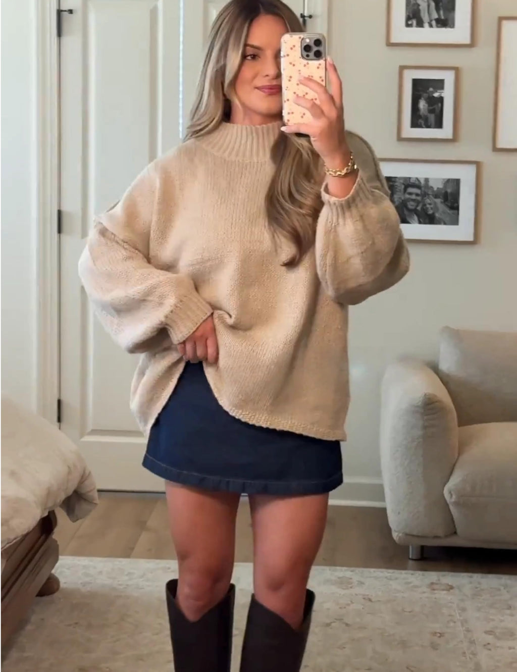 TIQOJE Women's Oversized Crewneck Fall Sweaters for Women 2024 Long Sleeve Fuzzy Knit Chunky Pullover Sweater(Khaki-S)