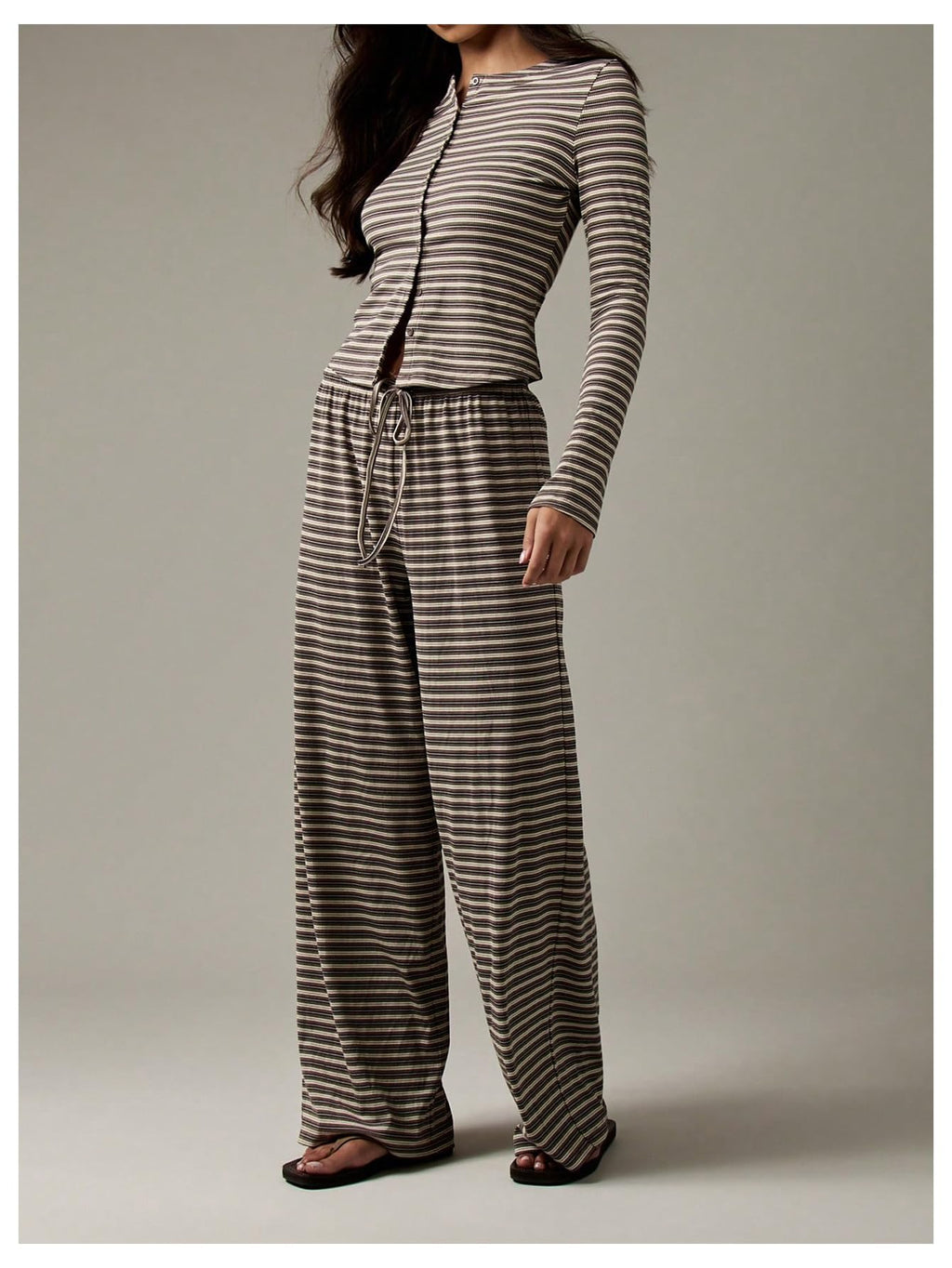 WDIRARA Women's Striped 2 Piece Pants Outfits Long Sleeve Button Down Knit Top Set Leisure Fall Casual Brown Small