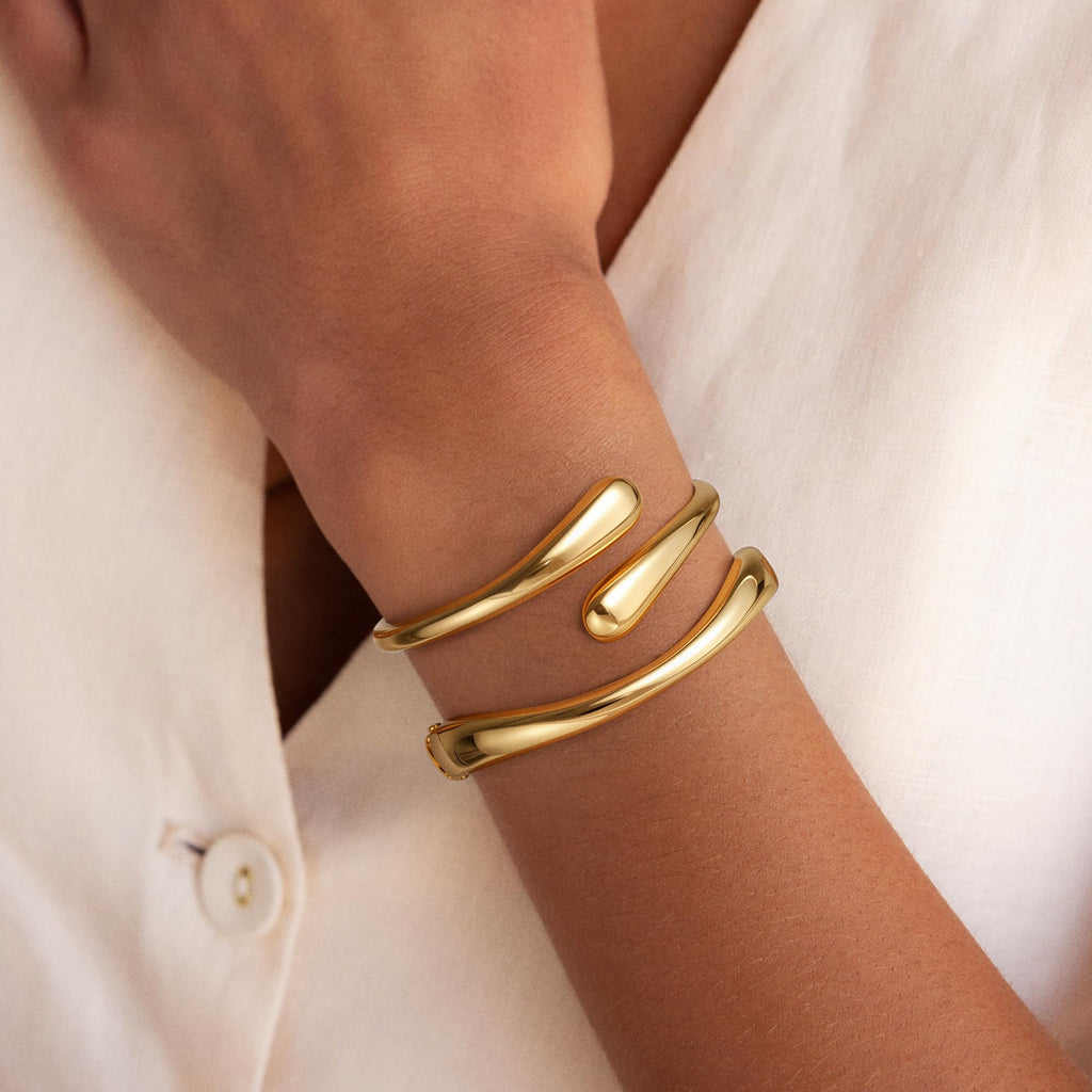 Decholly Gold Bracelets for Women Trendy, 18K Gold Plated Bangle Bracelet Set Chunky Twist Cuff Gold Bracelet Non Tarnish Waterproof Jewelry Gifts for Women