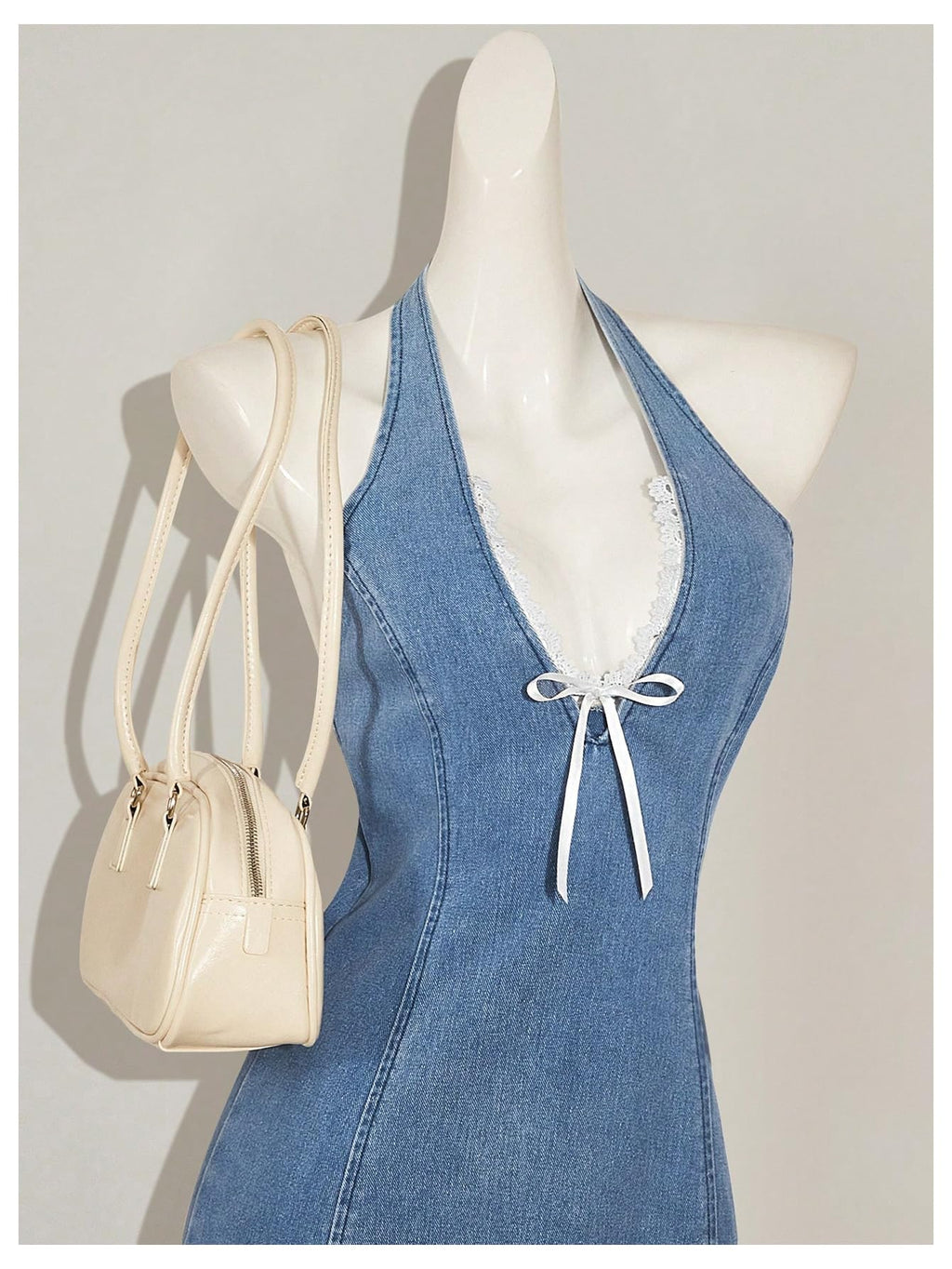 WDIRARA Women's Bow Halter Mini Jean Dress Lace Trim Sleeveless Backless Denim Dresses Light Wash Medium