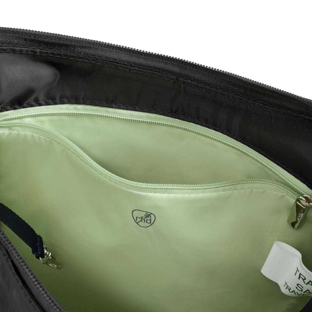 Travelon Anti-Theft Roam Medium Crossbody