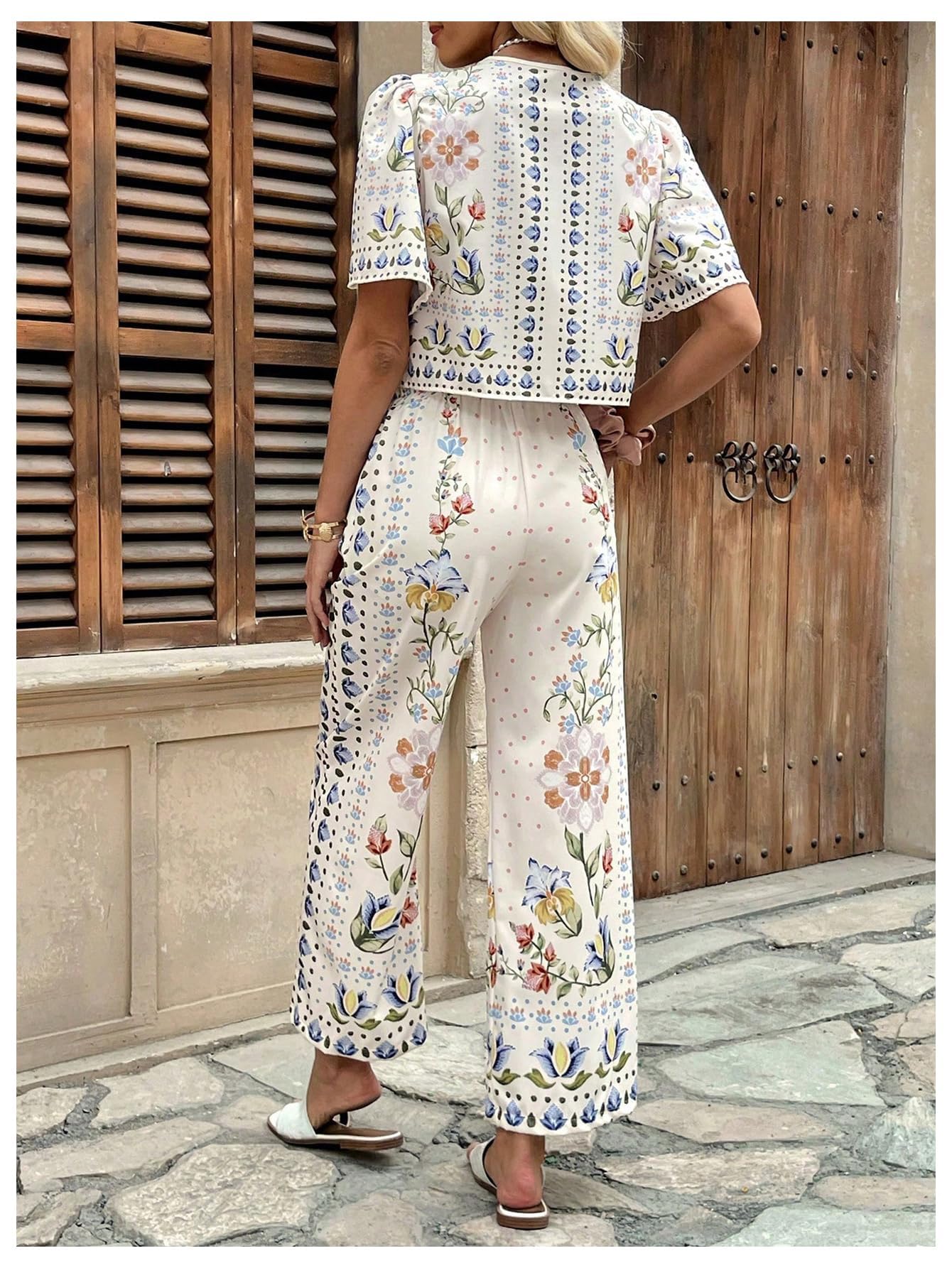 WDIRARA Women's Boho Floral 2 Piece Palazzo Pants Set Short Sleeve Tie Front Blouse Wide Leg Pants Vacation Outfits Apricot Small