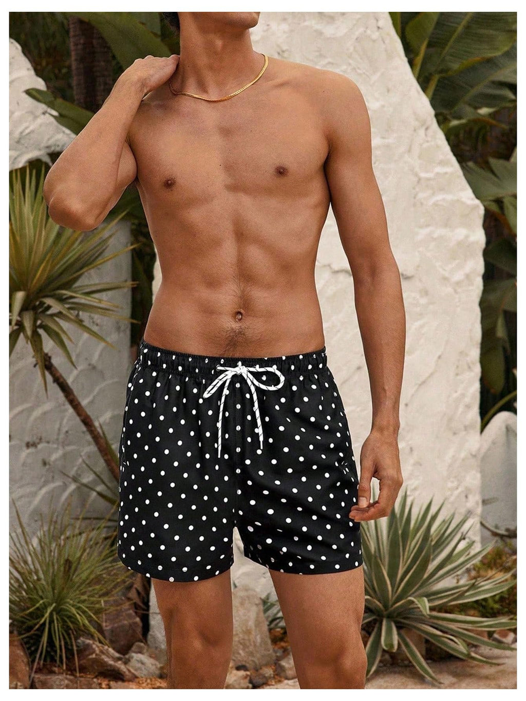 WDIRARA Men's Polka Dots Swim Trunks Drawstring Waist Beach Vacation Board Shorts with Pockets Black and White XX-Large