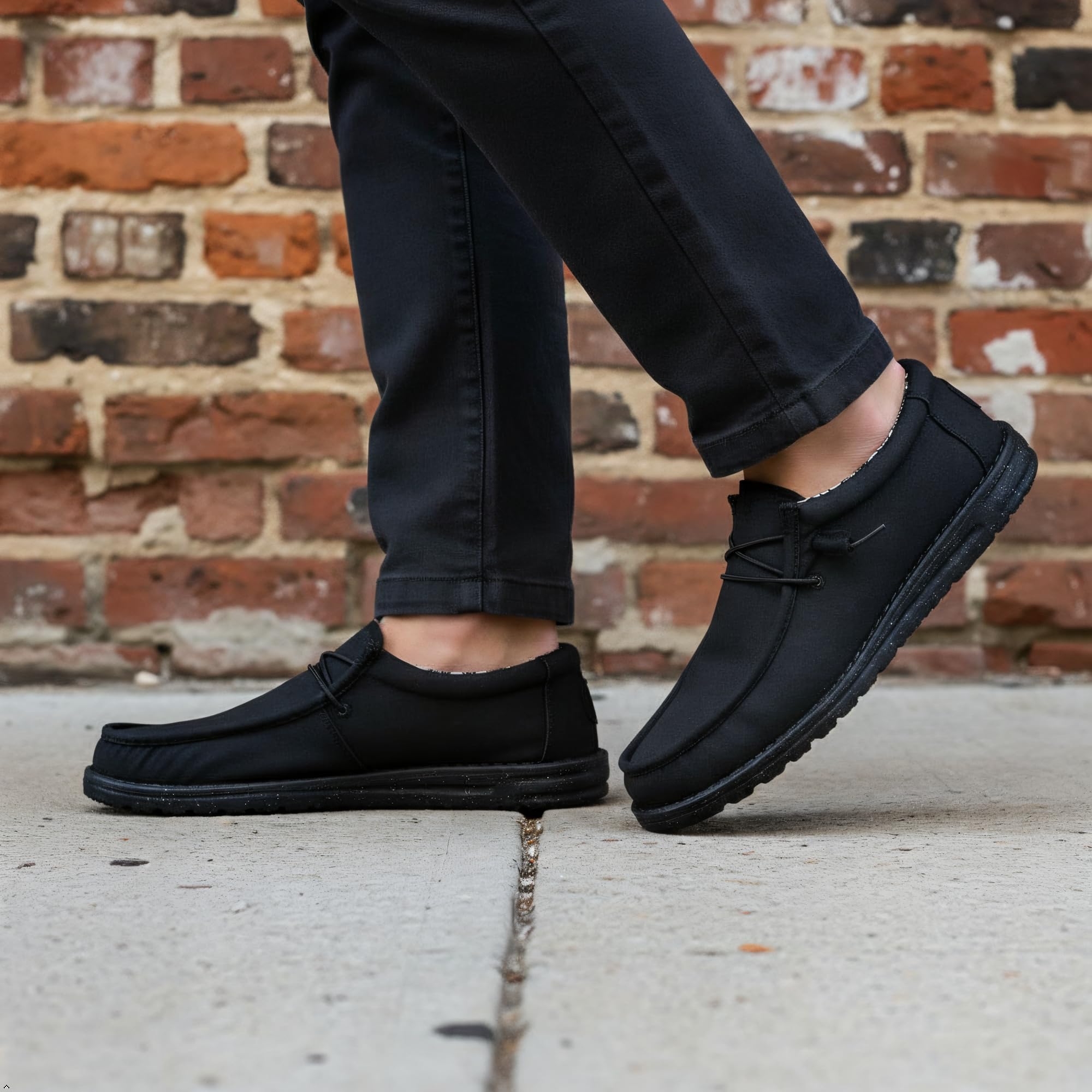 HEYDUDE Men's Wally Stretch Canvas Black/Black