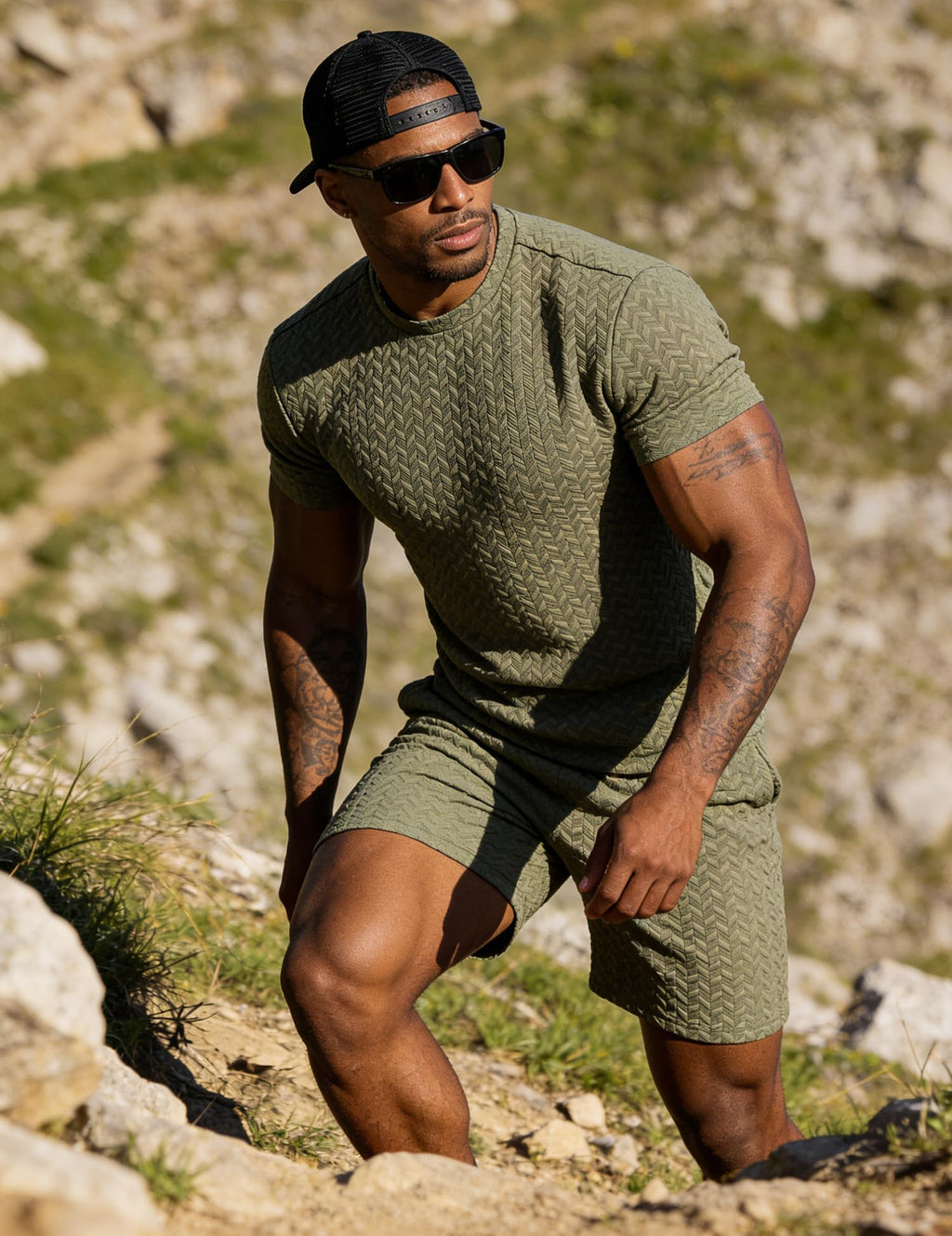 UOUA Mens Summer Outfits 2 Piece Short Set Casual Track Suits Matching Crew Neck Shirt and Vacation Shorts ArmyGreen M