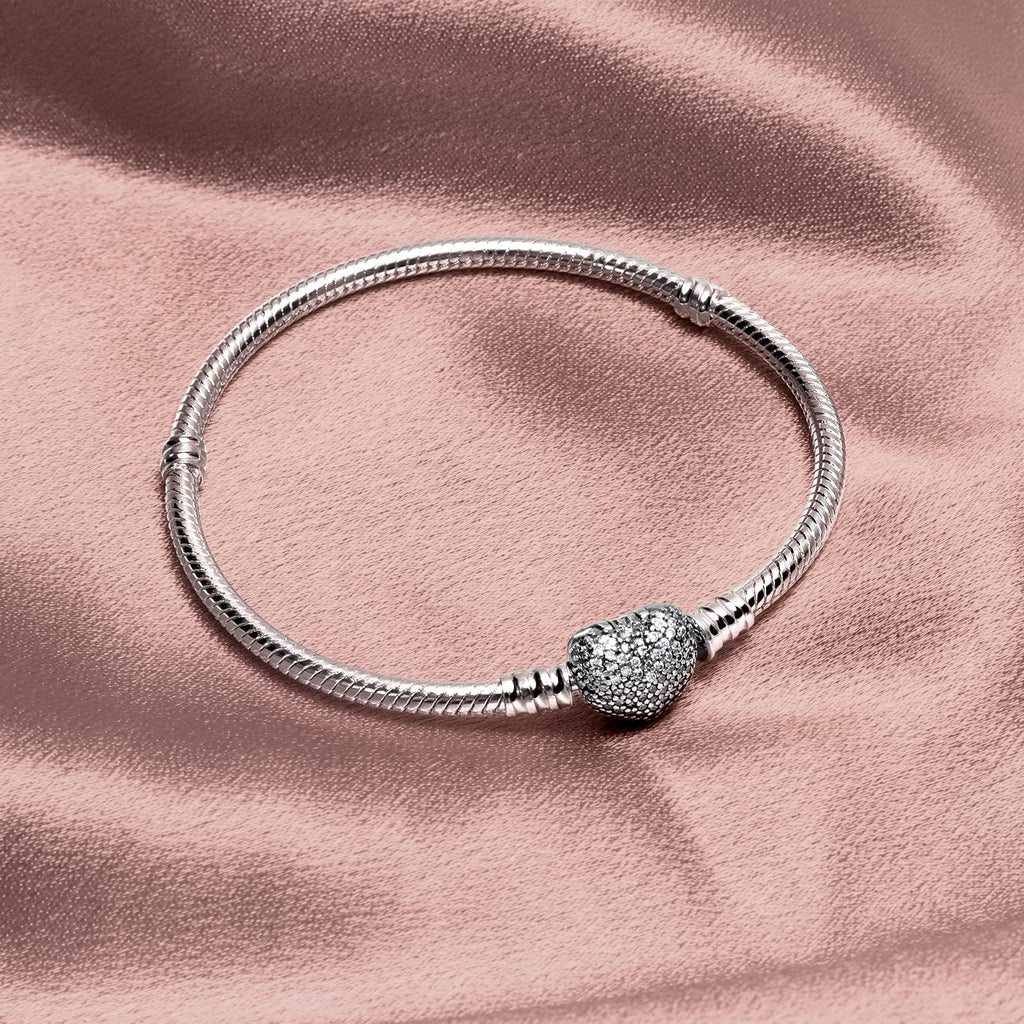 WAKCTFERG Charm Bracelet Fit For Charm beads, 925 Sterling Silver Cubic Zirconia Heart Clasp Snake Chain Bracelet Fit Any Charm Gift for Women Girl Suitable for people aged 12 to 80 (ZLL-10, 7.9in/20cm)