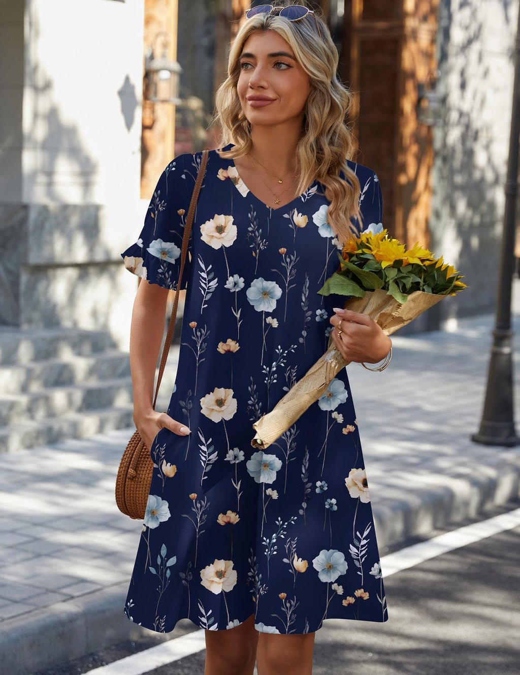 Zeagoo Plus Size V Neck Dress for Women Blue Floral Dress for Women 2026 Aline Dresses with Pockets Womens Short Sleeve T-Shirt Dress XXL