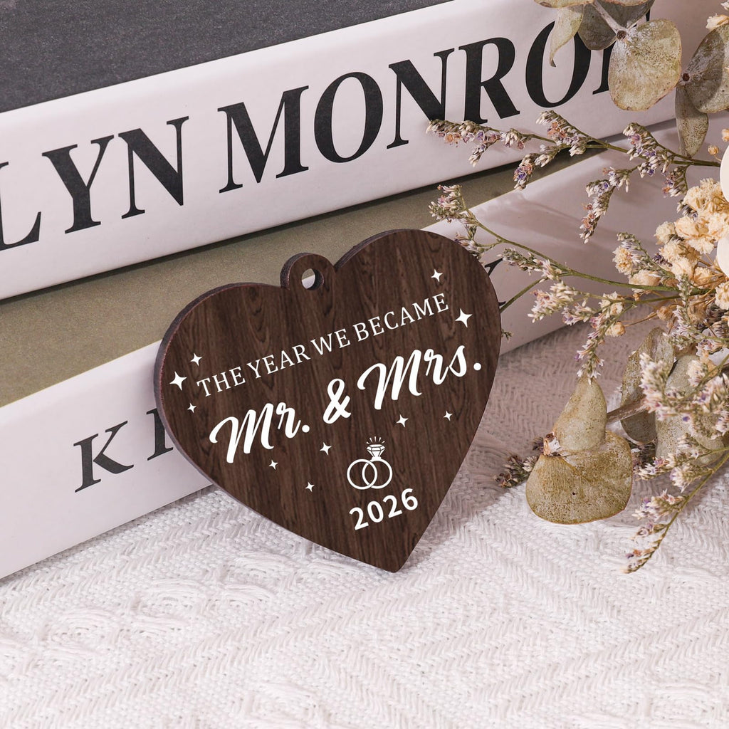 Boiveco Wedding Gifts for Couples 2026, Mr and Mrs Gift Picture Frame 4x6, Bridal Shower Gift for Bride Wedding Ideas for Newlyweds Just Married Wedding Presents for Newly Wed Couple