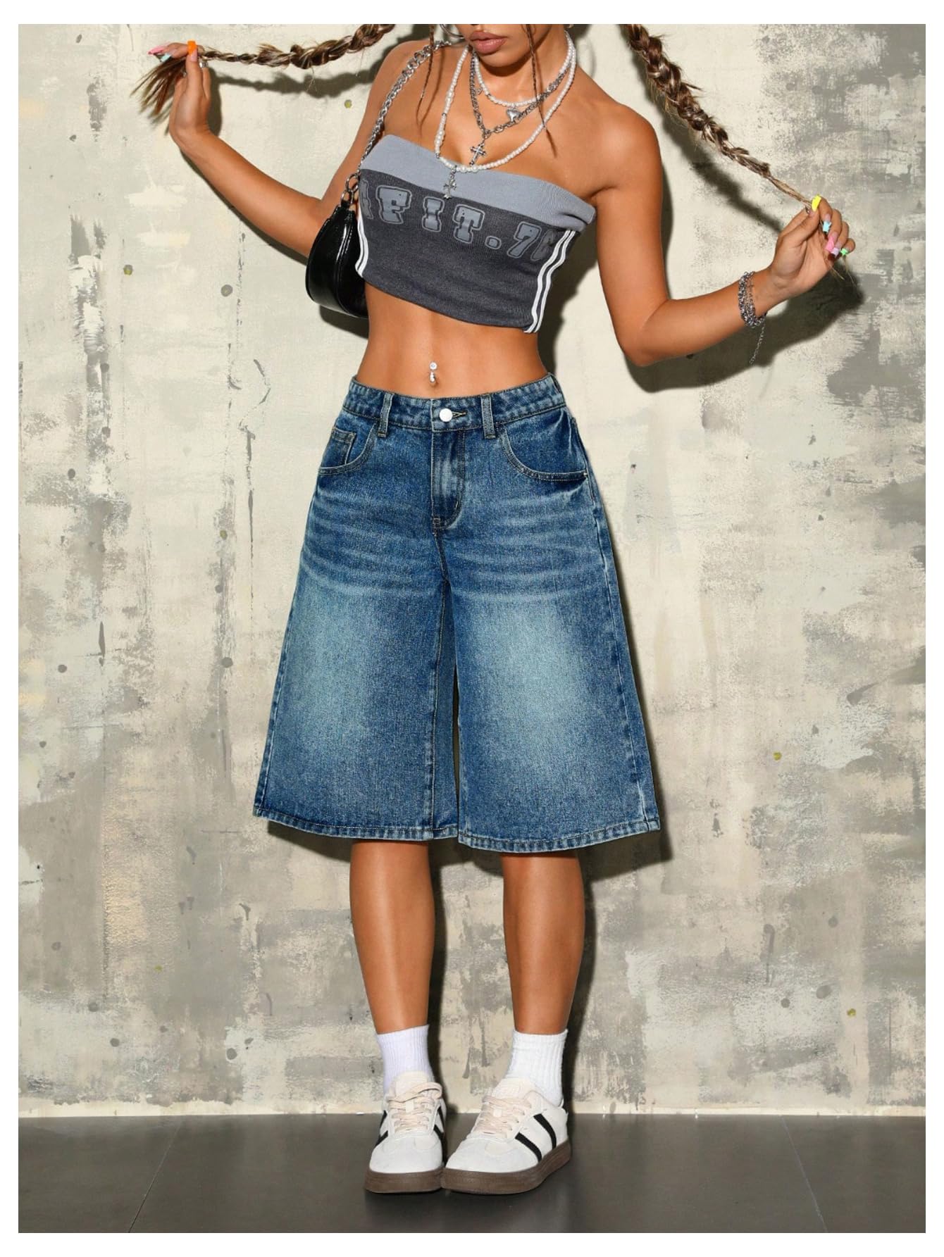 WDIRARA Women's Low Rise Baggy Denim Shorts Wide Leg Bermuda Jean Shorts Blue Washed 28