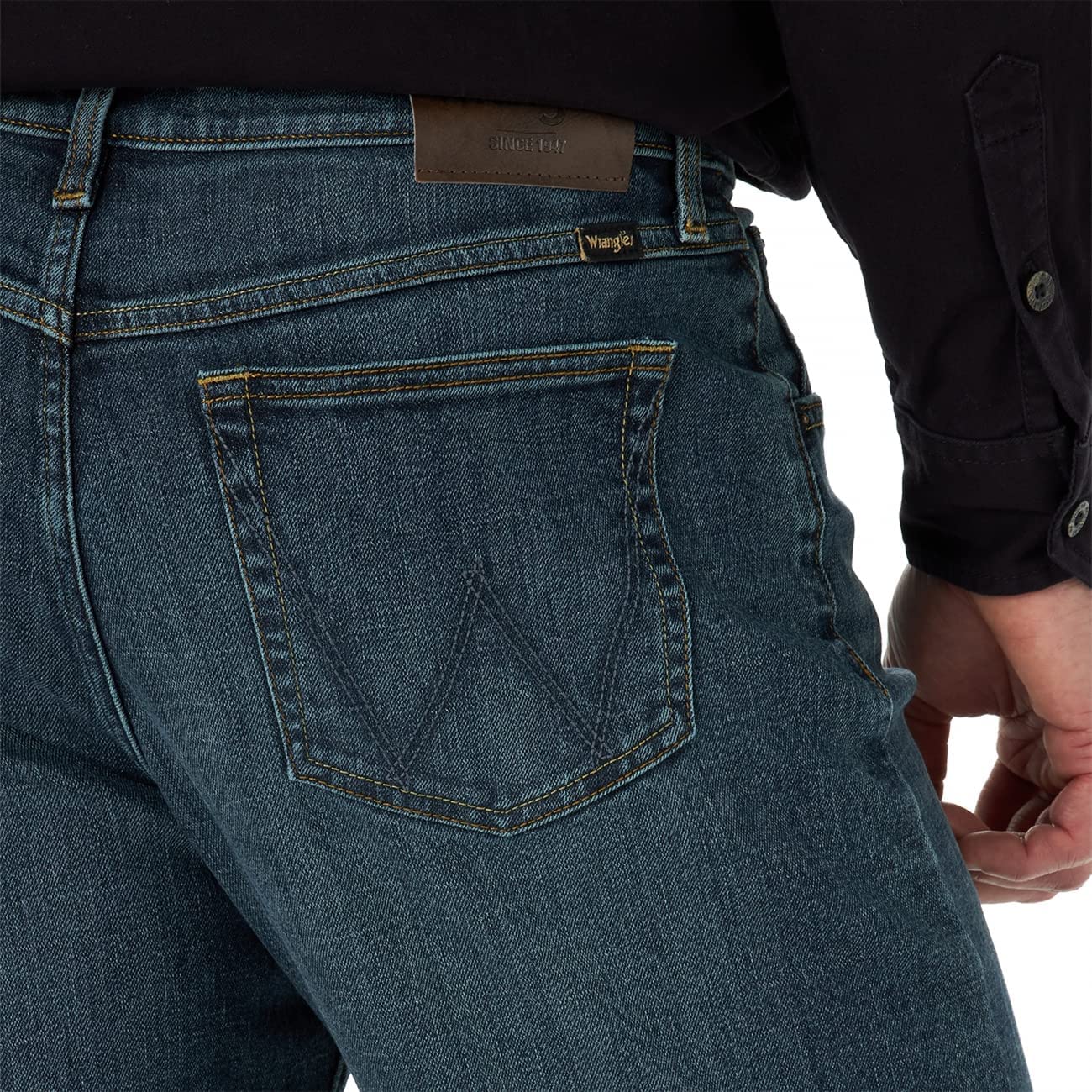 Wrangler Free-to-Stretch Relaxed Fit Jean Marine