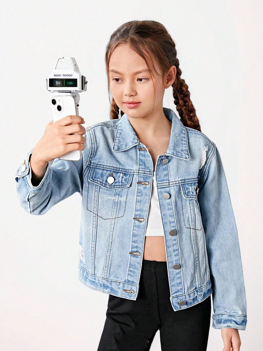 WDIRARA Girl's Ripped Flap Pocket Button Front Long Sleeve Collared Denim Jacket Light Wash 11Y