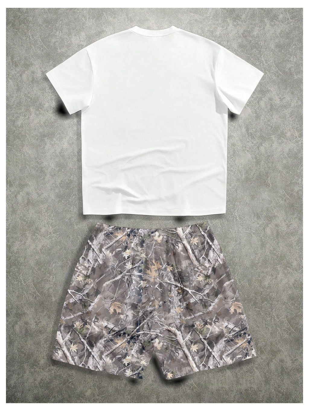 WDIRARA Men's 2 Piece Outfit Short Sleeve Lip Graphic Tees Camo Shorts Set Streetwear Outfits Multicolor Medium
