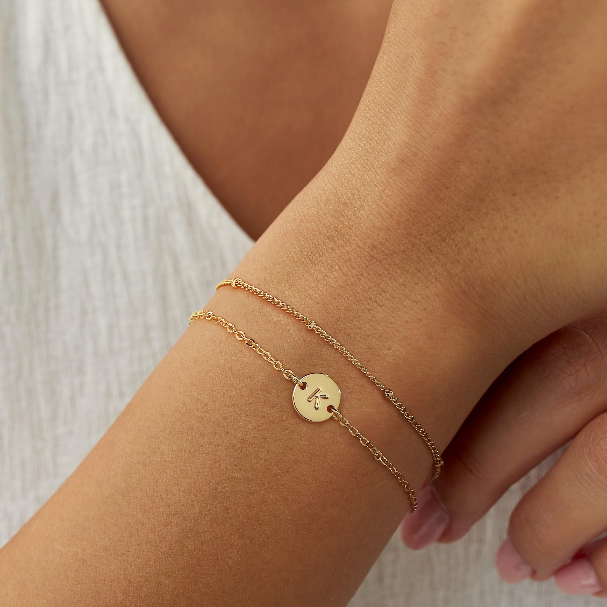 MONOZO Gold Initial Bracelets for Women Birthday Gifts - 18K Gold Plated Letter Bracelet Dainty Disc Letter M Initial Bracelets for Women Jewelry Gift Personalized Birthday Gifts for Mom Daughters