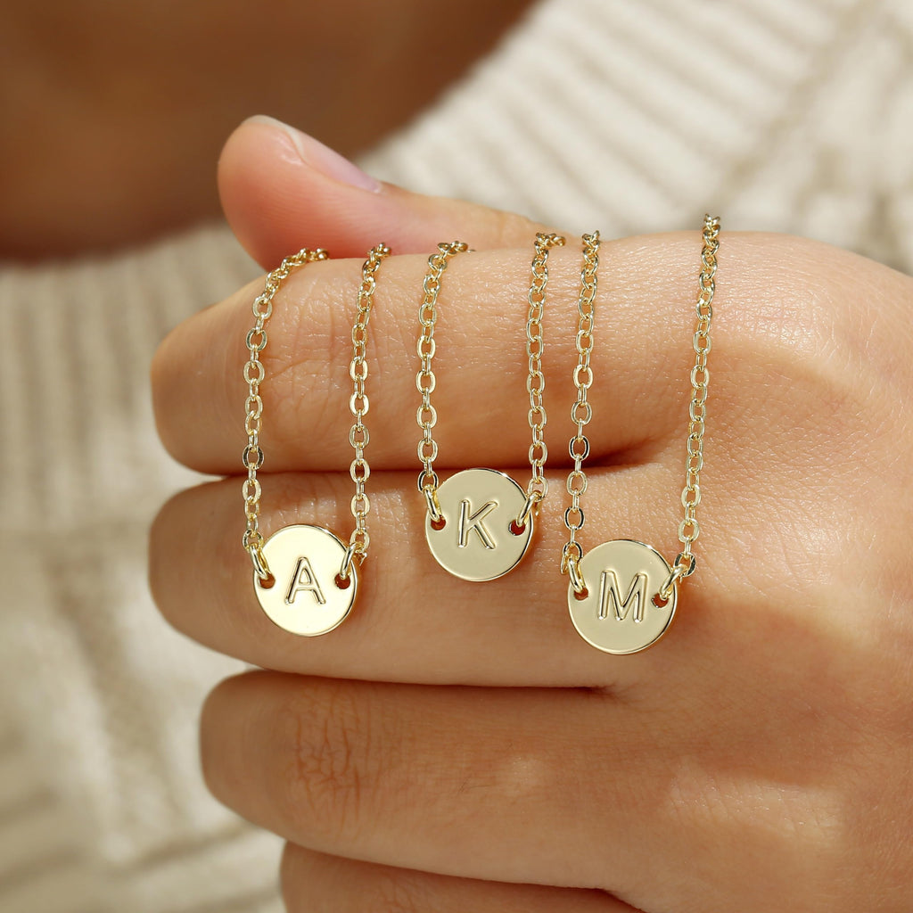 MONOZO Gold Initial Bracelets for Women Birthday Gifts - 18K Gold Plated Letter Bracelet Dainty Disc Letter M Initial Bracelets for Women Jewelry Gift Personalized Birthday Gifts for Mom Daughters