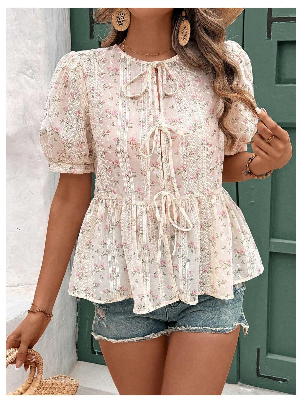 WDIRARA Women's Floral Print Bow Tie Front Blouse Puff Short Sleeve Round Neck Peplum Babydoll Shirt Pink Floral Small