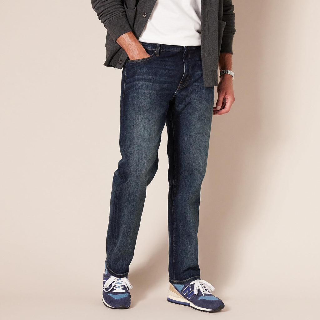 Amazon Essentials Men's Straight-Fit Stretch Jean - Discontinued Colors, Dark Wash, 34W x 29L