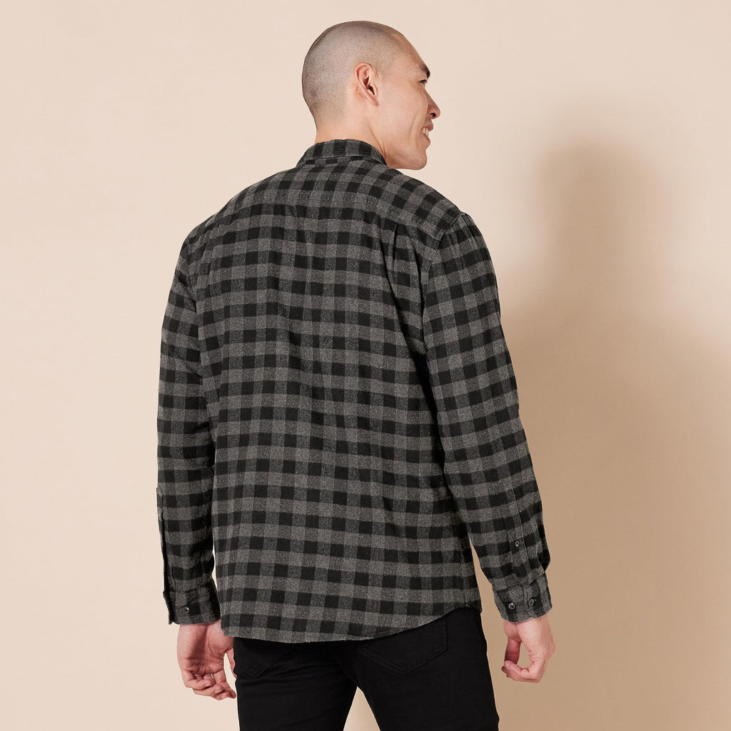 Amazon Essentials Men's Regular-Fit Long-Sleeve Flannel Shirt (Available in Big & Tall), Charcoal Buffalo Plaid, XX-Large