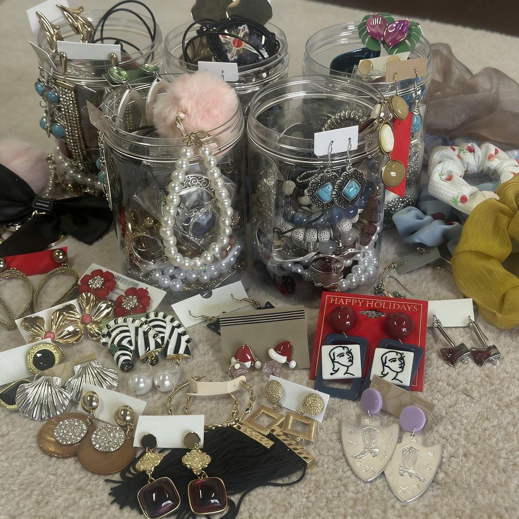 Mystery Jewelry Jar for Women, Gothic Witchy Jewelry Gift Set(Goth Boho Mixed Punk Everyday Necklaces,Earrings, Rings,Bracelets/Bangles),Valentines Day Gifts,Unique Alternative Fashion Romantic Present for Her(Elegant Vintage Style - 30 pcs)