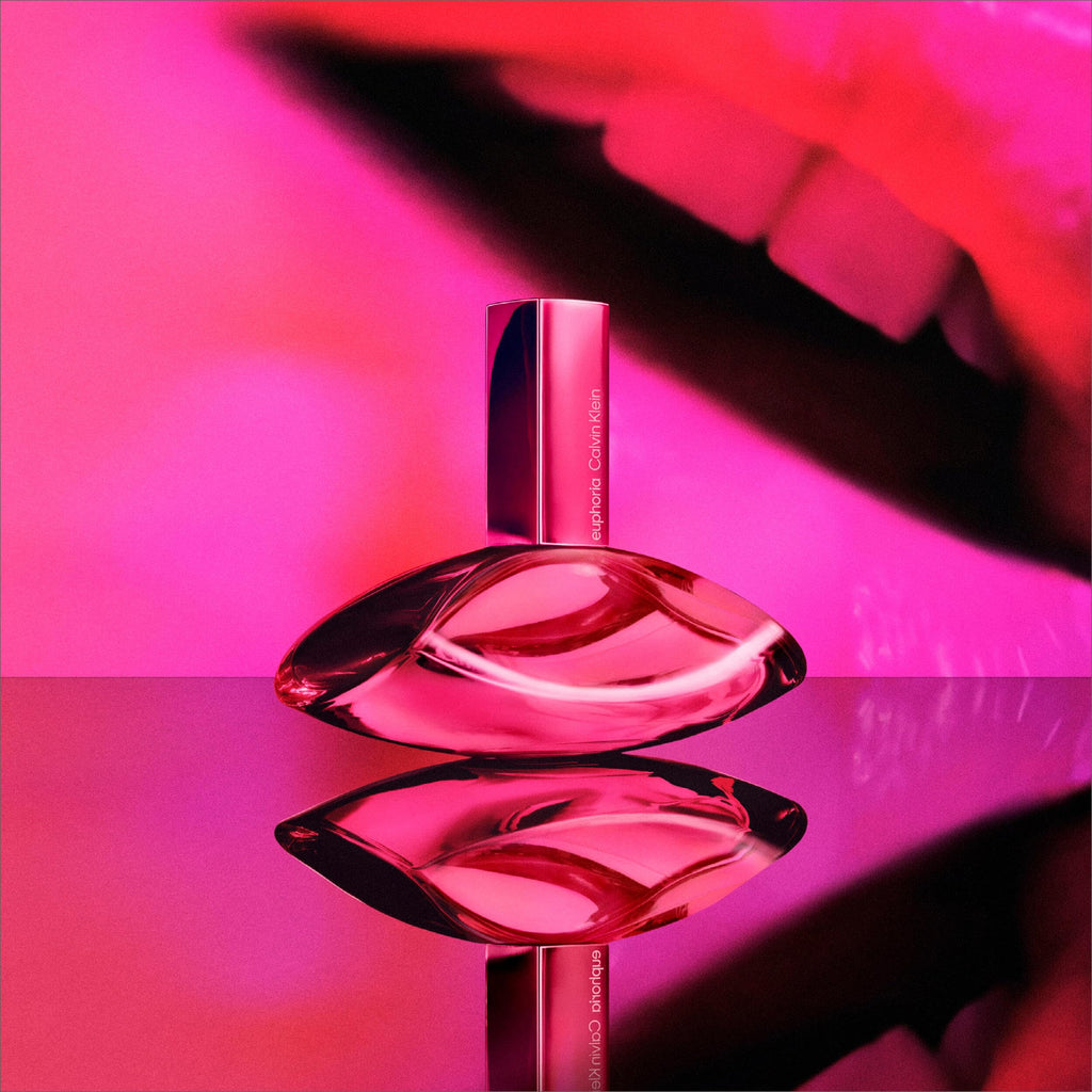 Calvin Klein Euphoria Magnetic Elixir Parfum Intense worn by Rosalia– Ambery Perfume for Women – With Ambrette Absolute, Dancing Orchid, Vanilla & Musks – Long-Lasting Fragrance