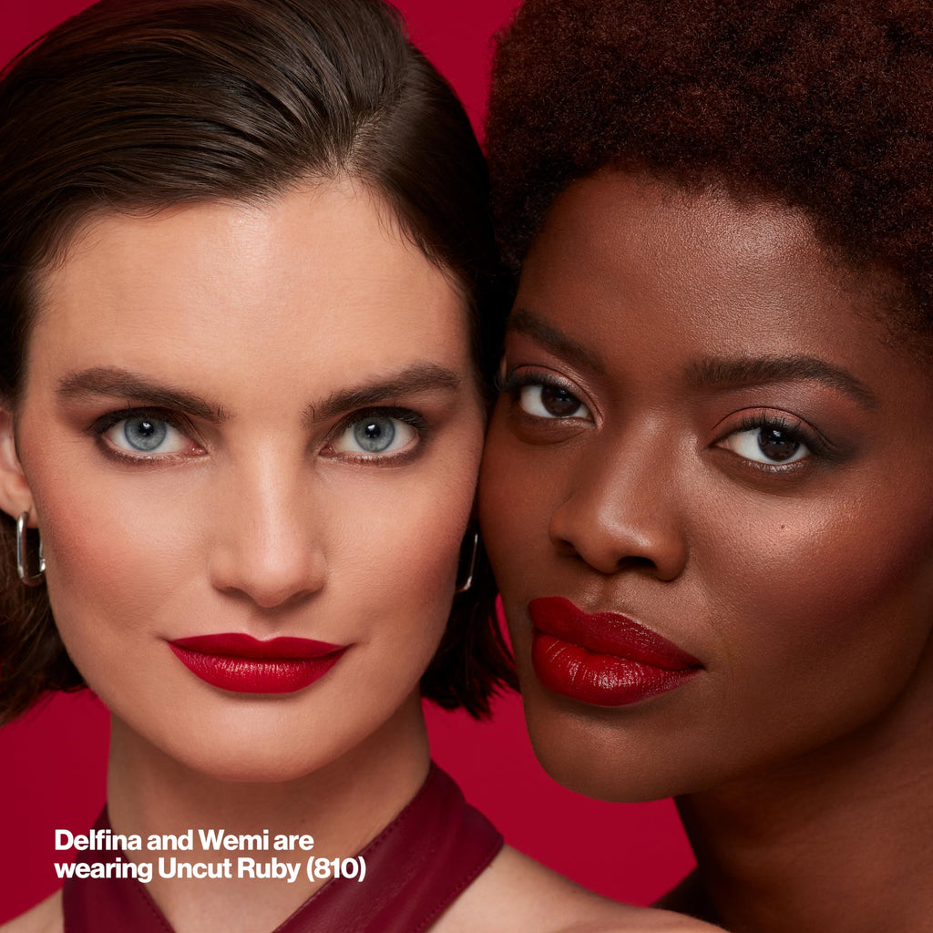 Revlon Super Lustrous Lipstick, Creamy Formula For Soft, Fuller-Looking Lips, Moisturized Feel, Love That Red (725), 0.15 oz