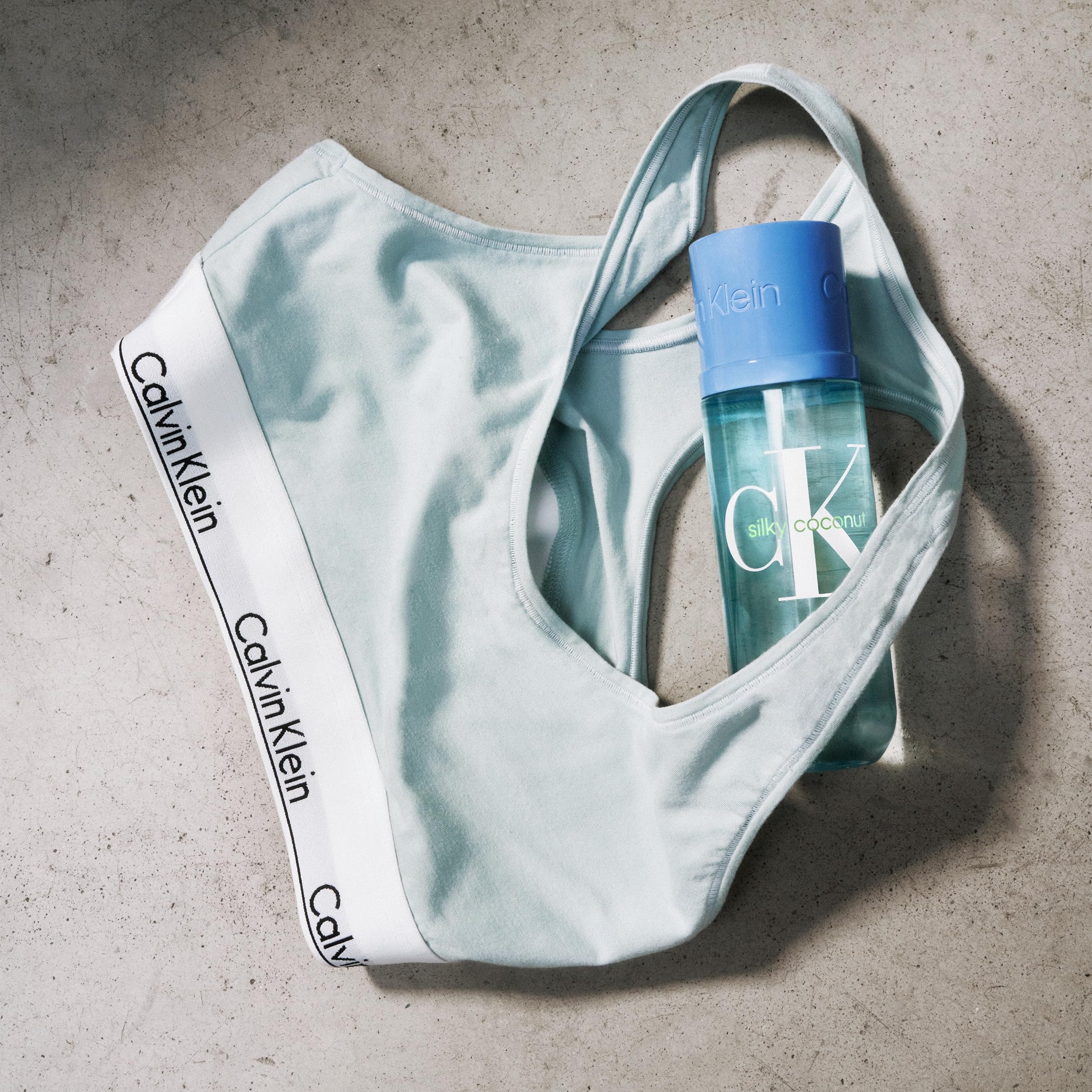 Calvin Klein CK Silky Coconut – Gourmand Unisex Hair & Body Perfume Mist – With Notes of Coconut Milk, Pineapple & Musk